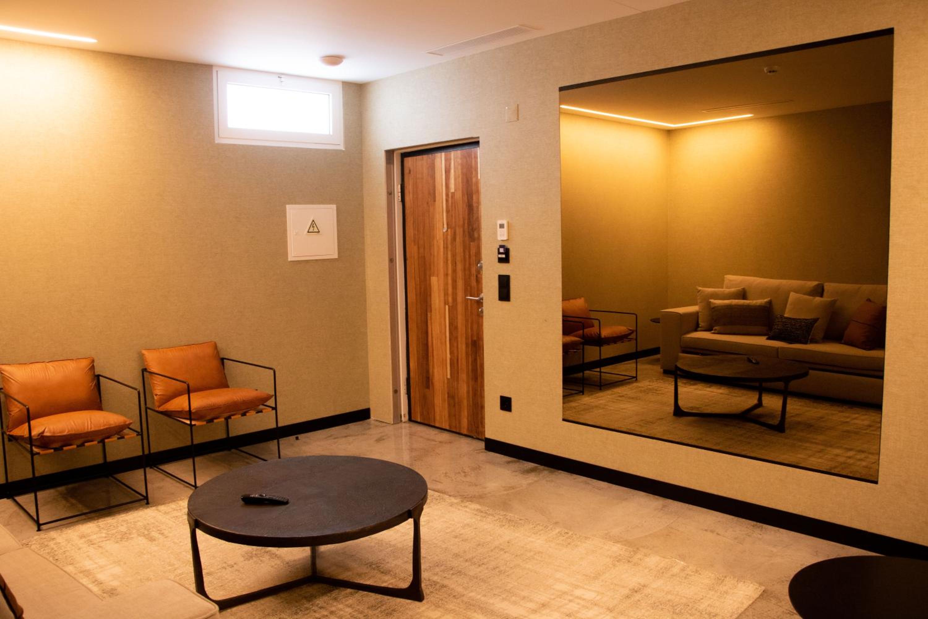 Superior Suite - Photo 2