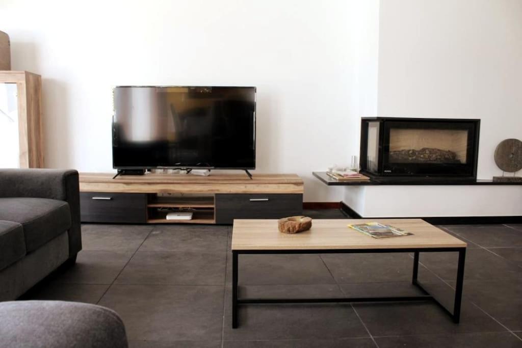 Villa photo 1