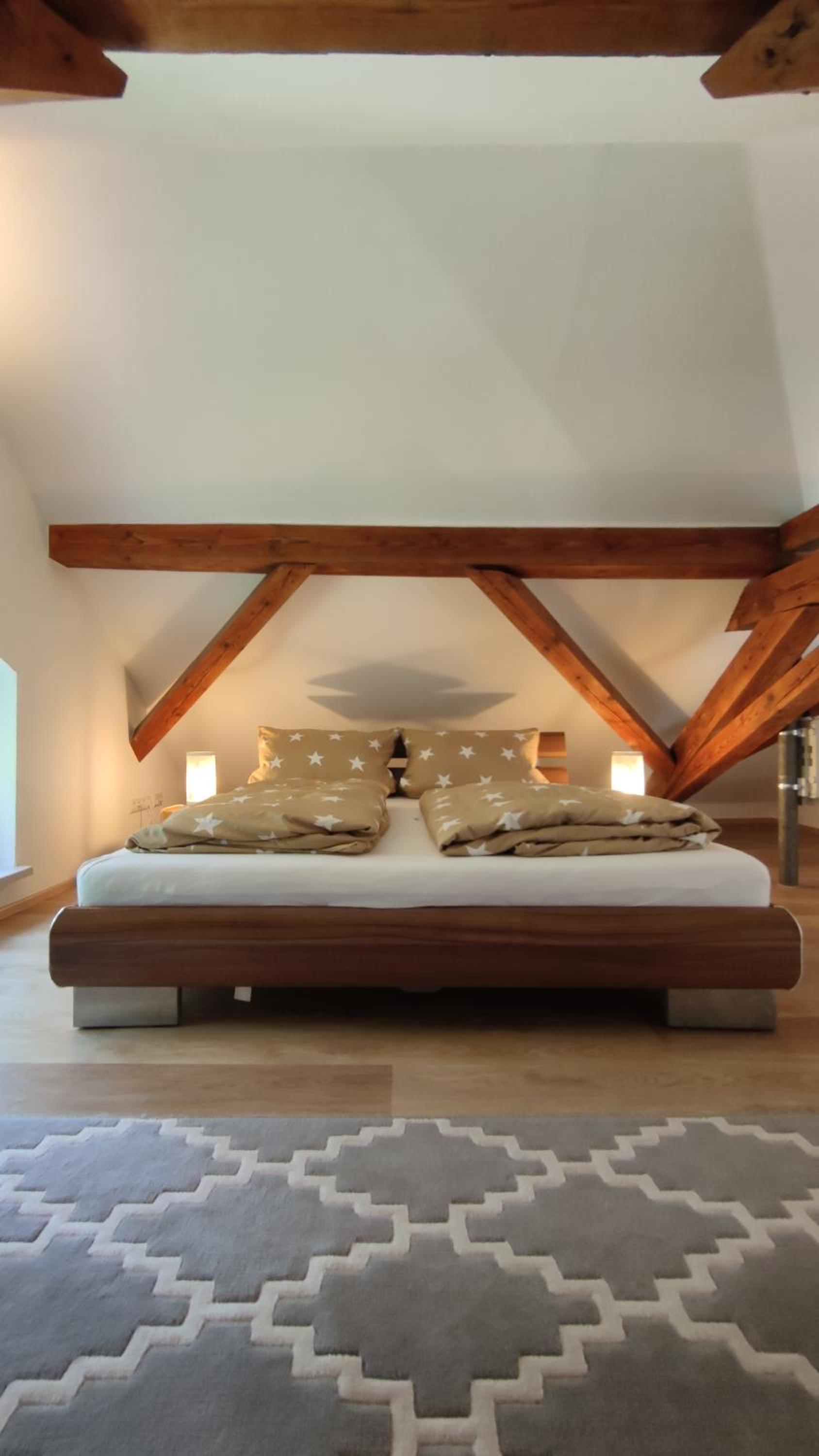 Apartment - Split Level photo 2