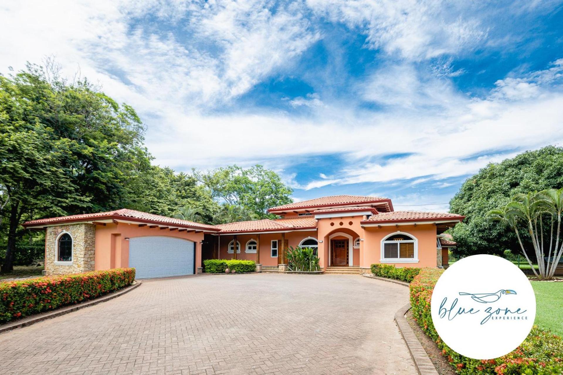 Three-Bedroom Holiday home 1 photo 3