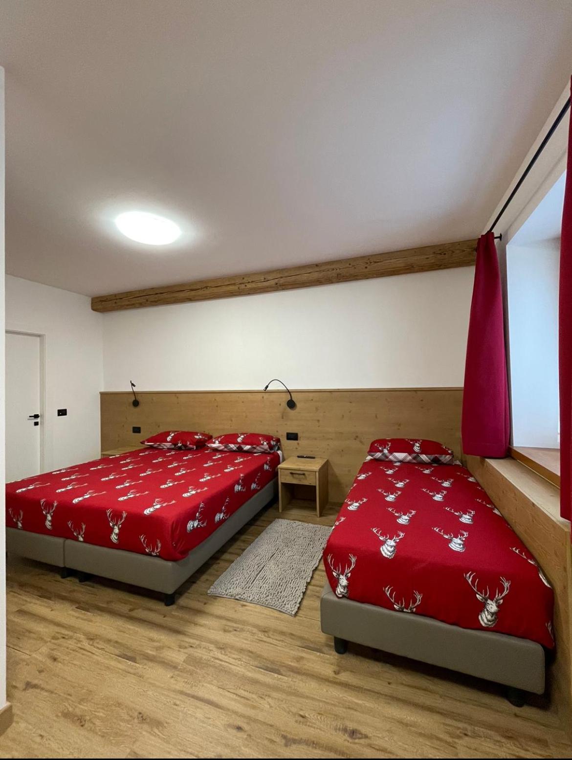 Triple Room with Private Bathroom photo 3