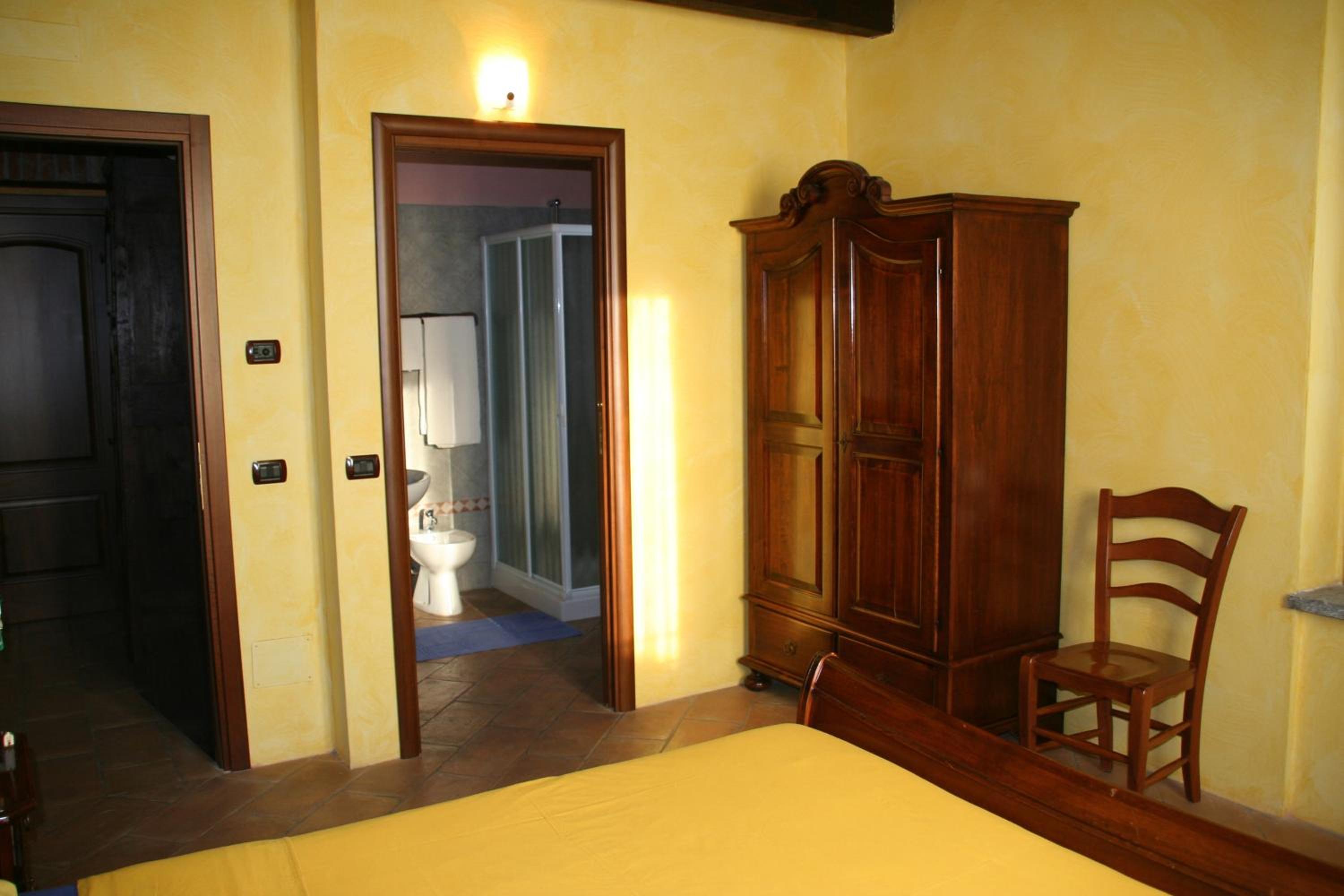 Deluxe Double or Twin Room photo 2