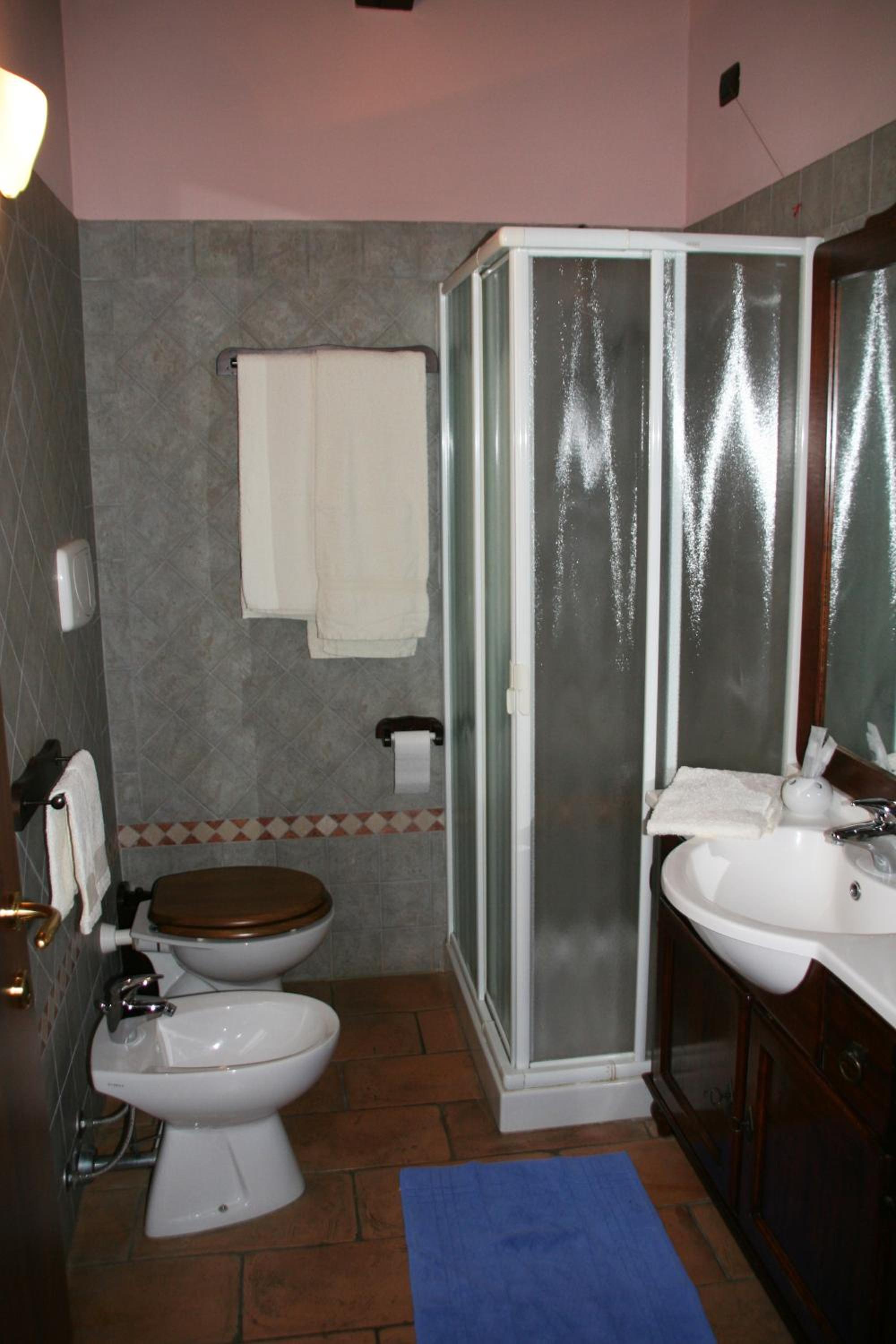 Apartment - Ground Floor photo 2