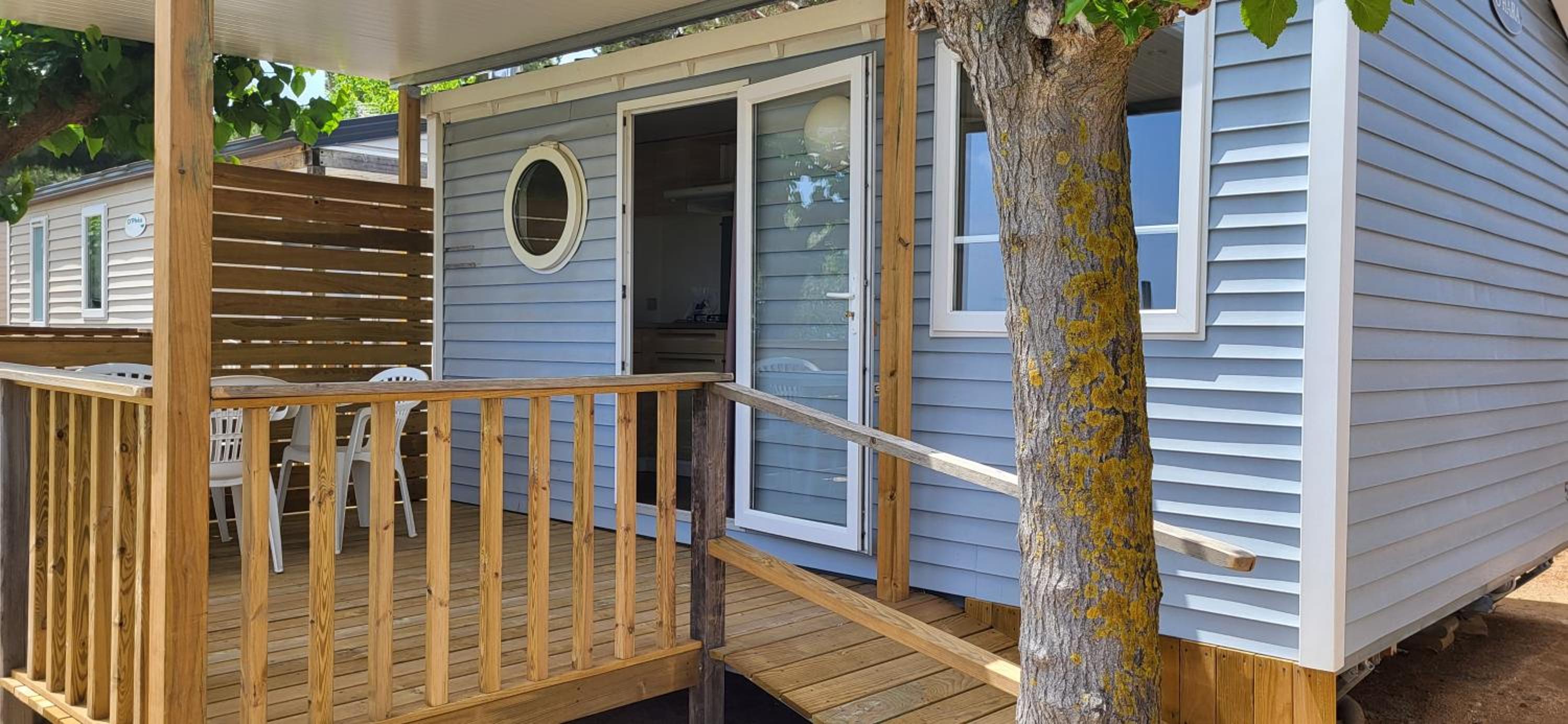 Mobile Home photo 2