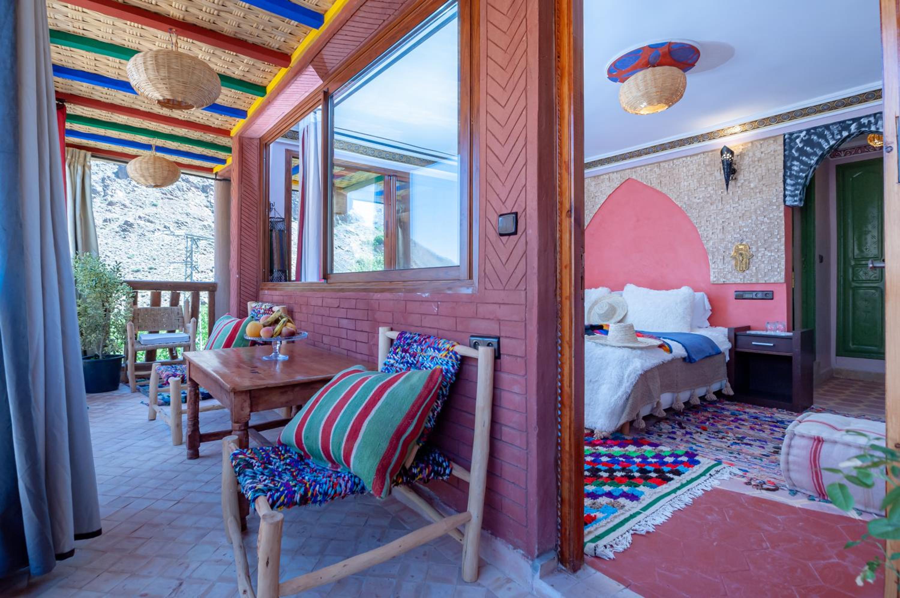 Double or Twin Room with Mountain View - Photo 6