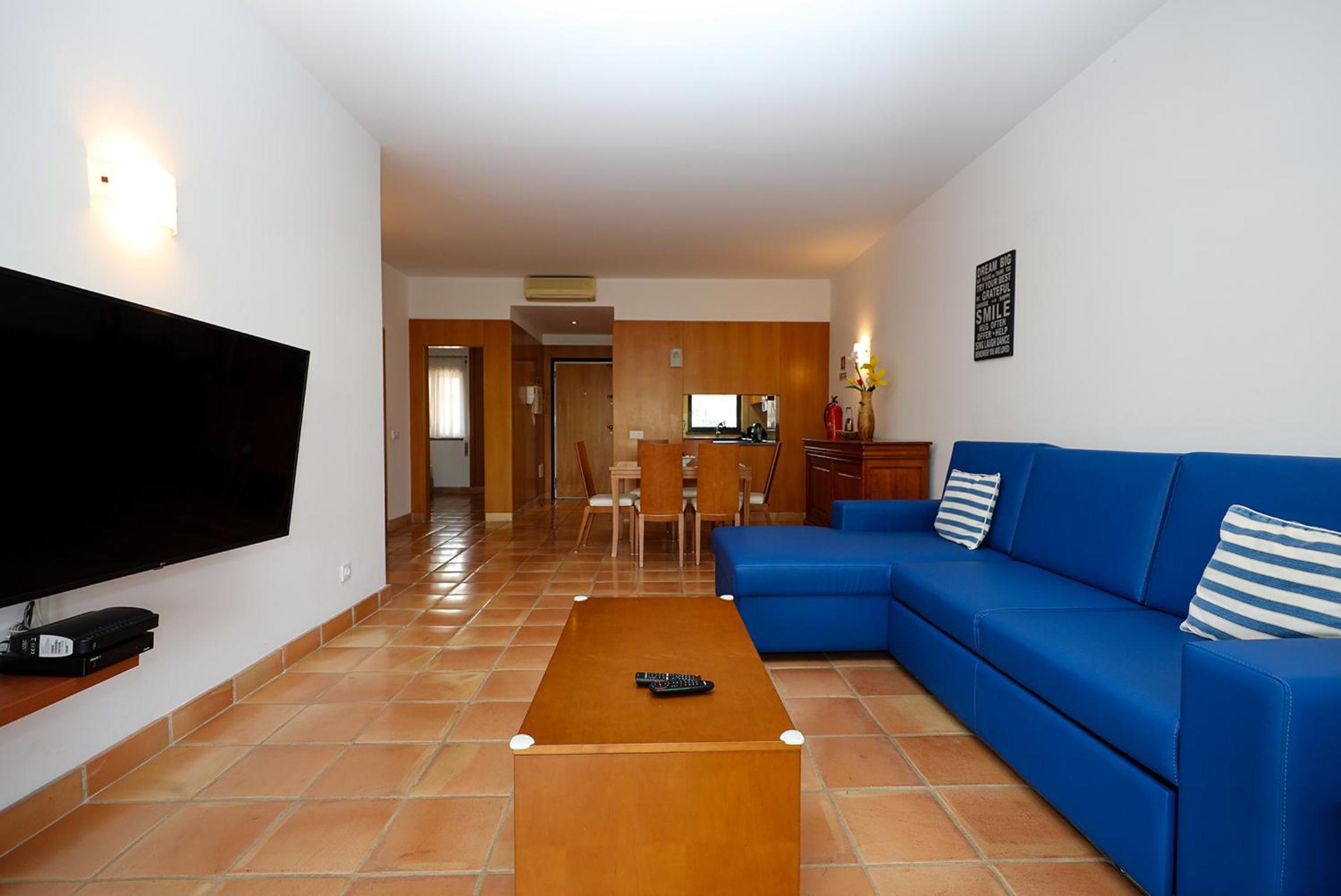 Two-Bedroom Apartment - Photo 6
