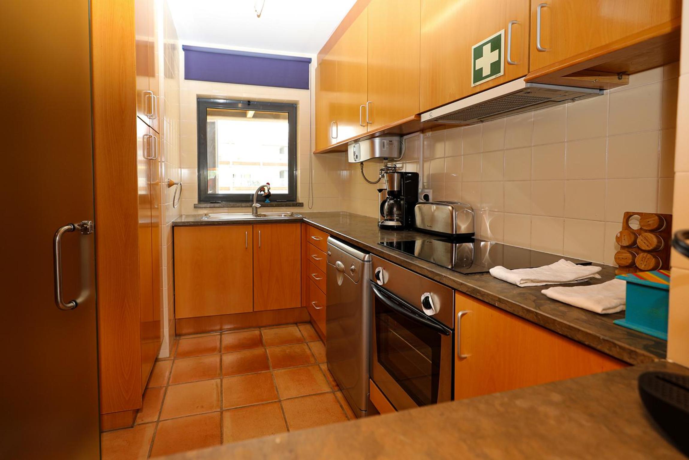 Two-Bedroom Apartment - Photo 40
