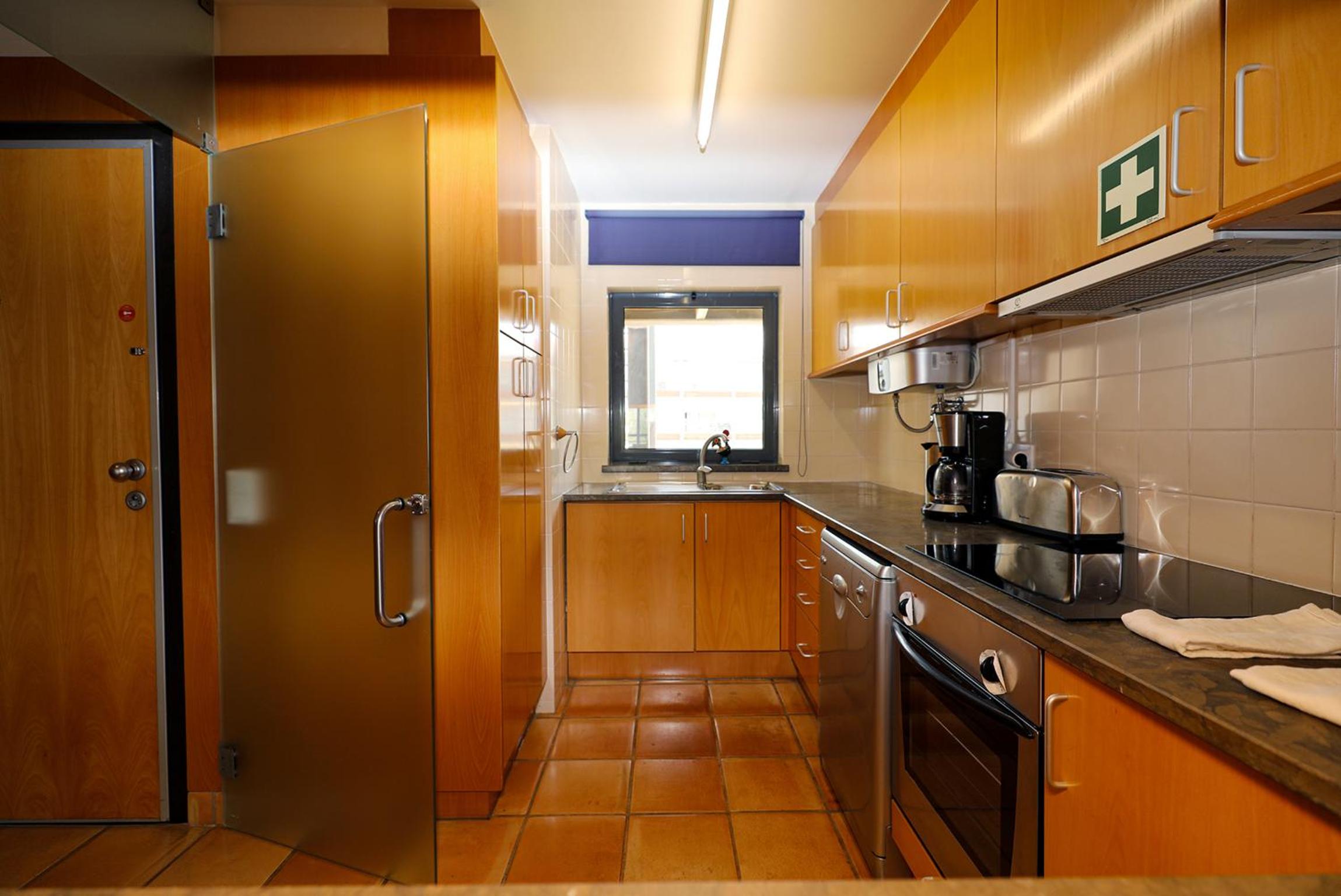 Two-Bedroom Apartment - Photo 43