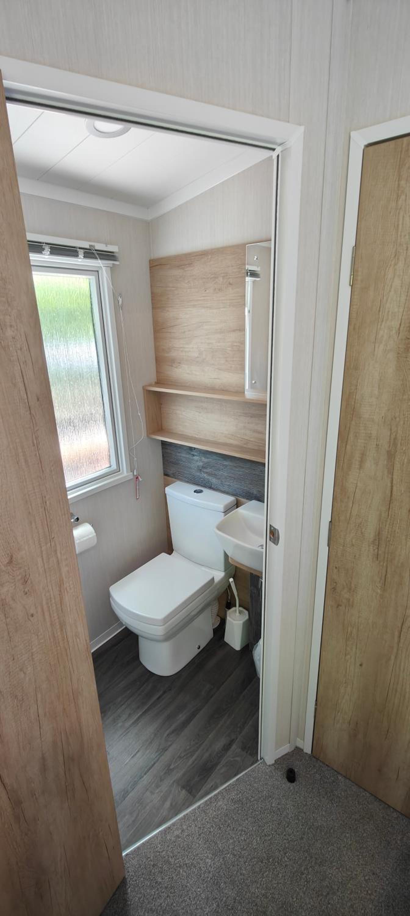 Osprey 2 bedroom - No Pets - Photo 3