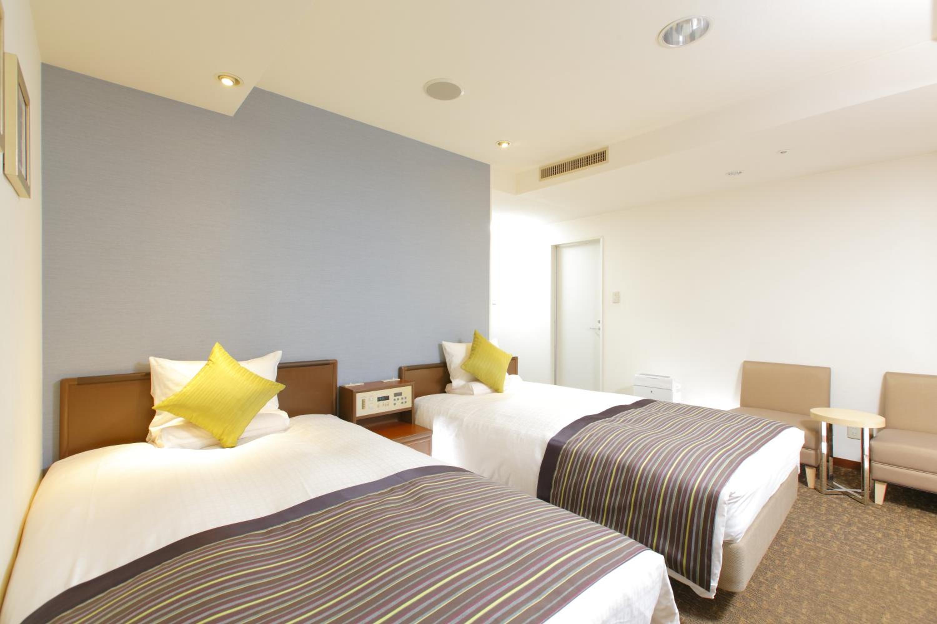 Standard Twin Room - Smoking - Photo 3