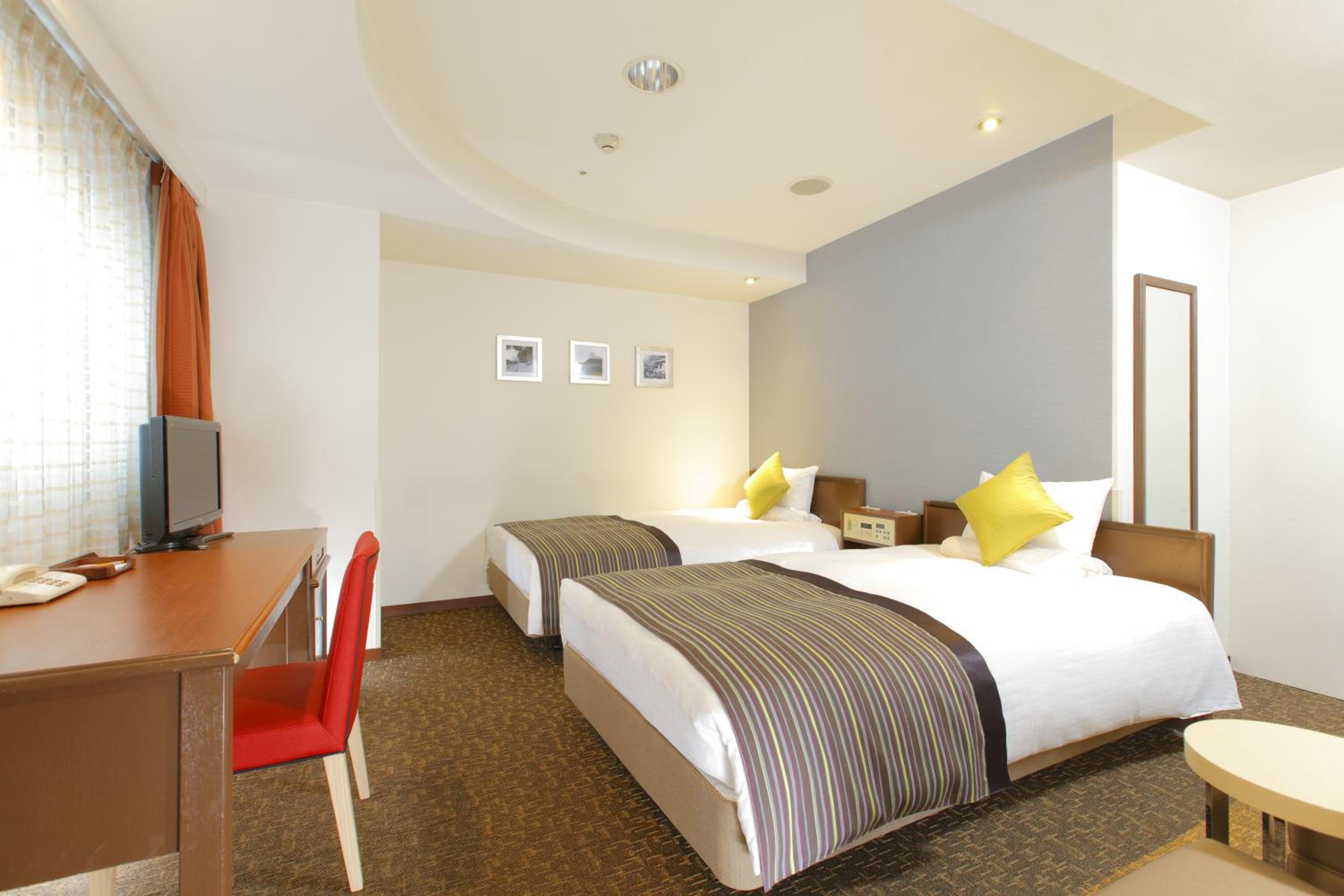 Standard Twin Room - Smoking - Photo 1