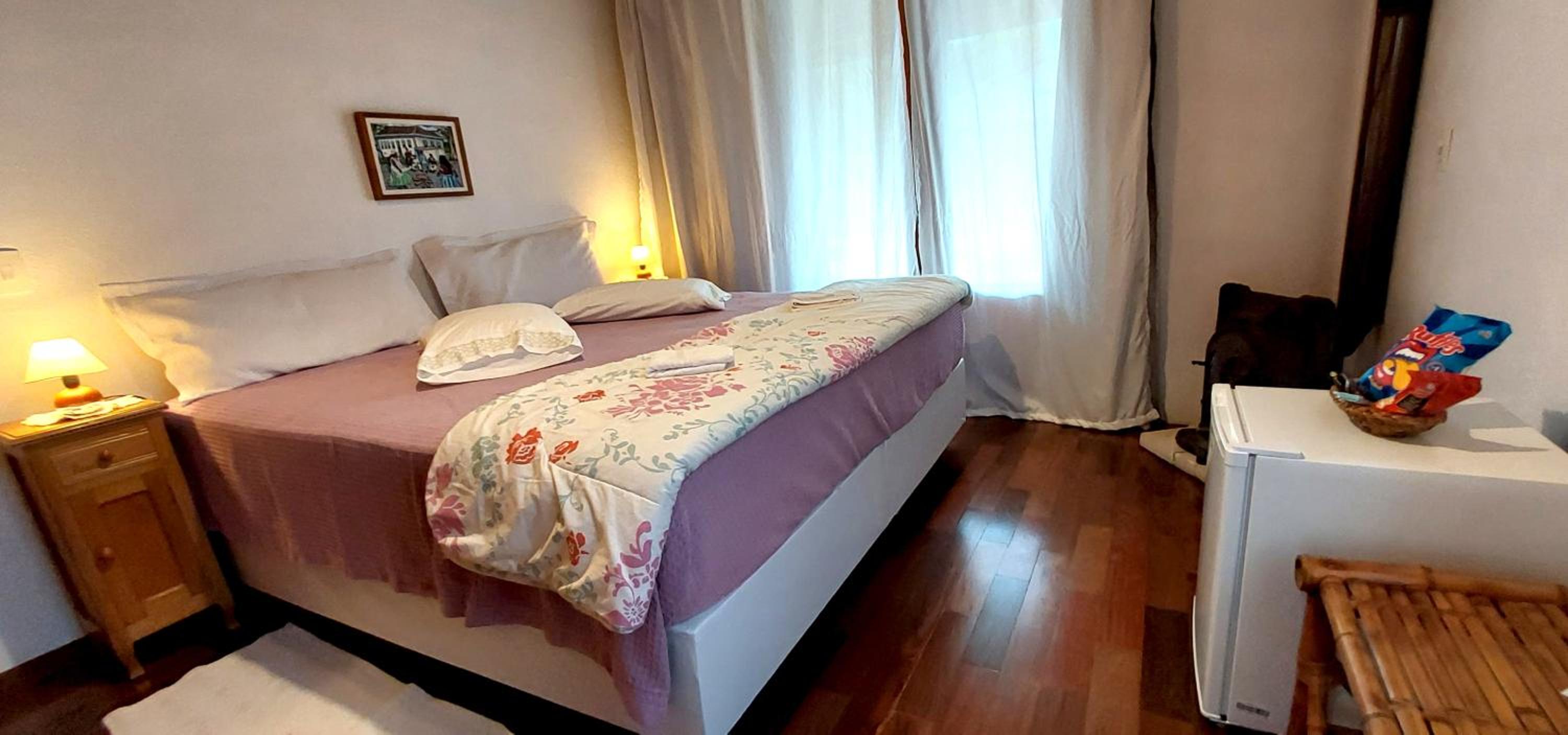 Deluxe Queen Suite - Photo 1
