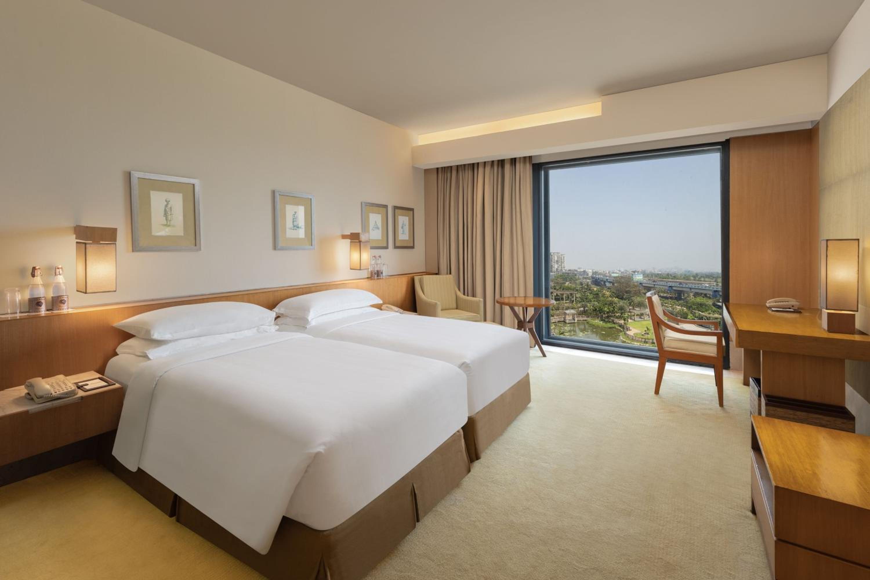 Executive Club Exclusive, Guest room, City view at ITC Sonar, a Luxury Collection Hotel, Kolkata