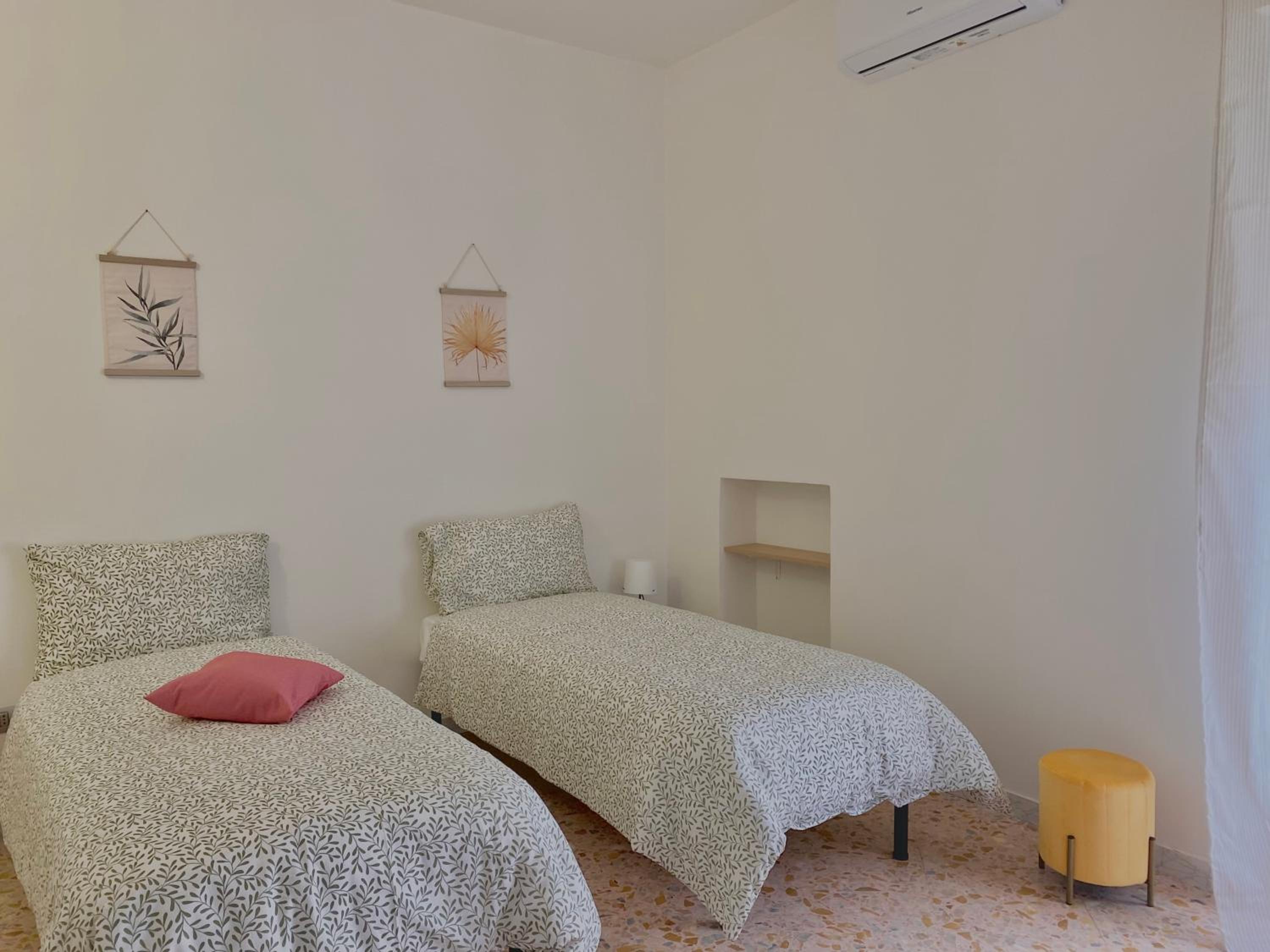 Double or Twin Room with Balcony photo 2