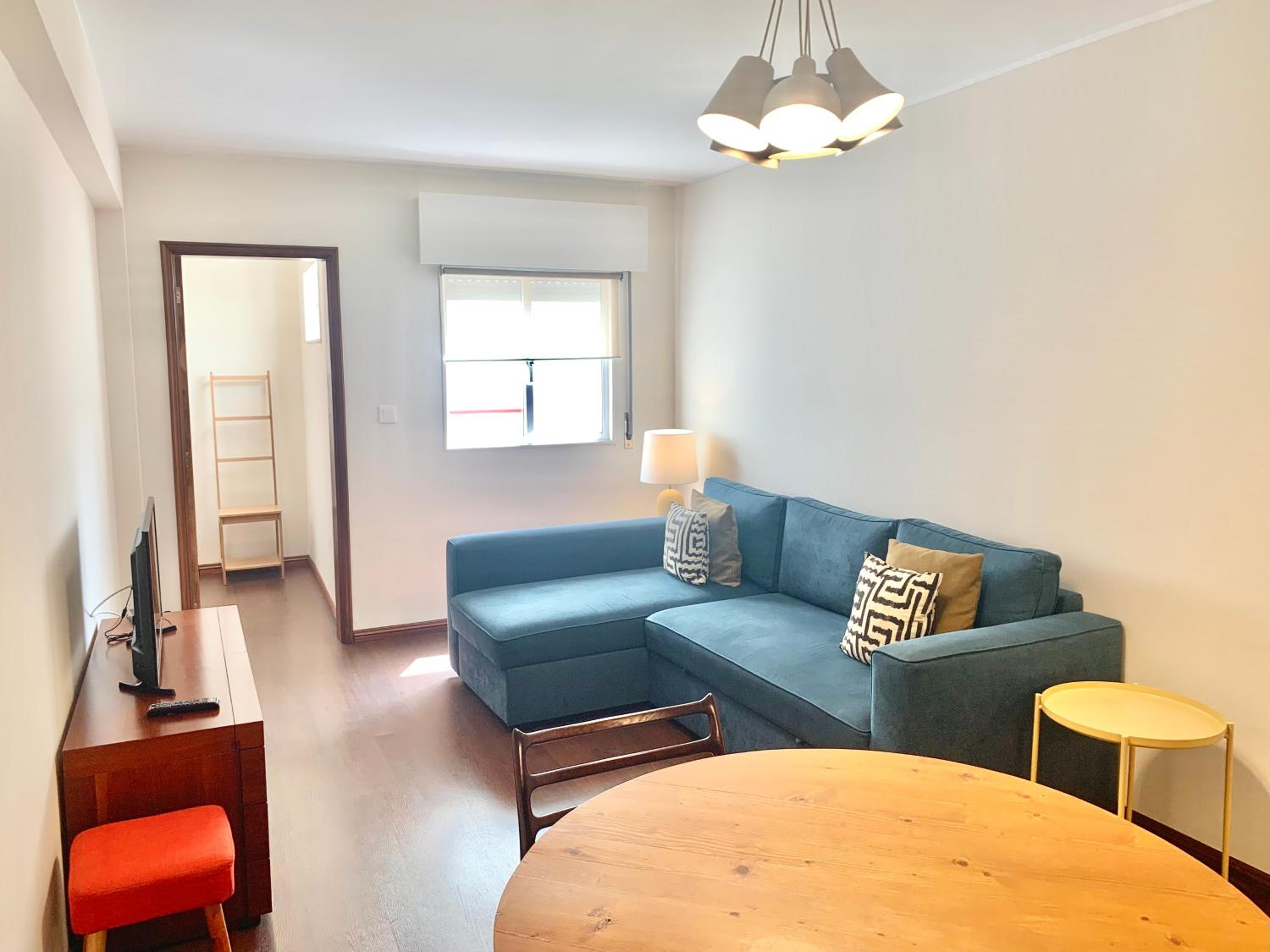 One-Bedroom Apartment with City View