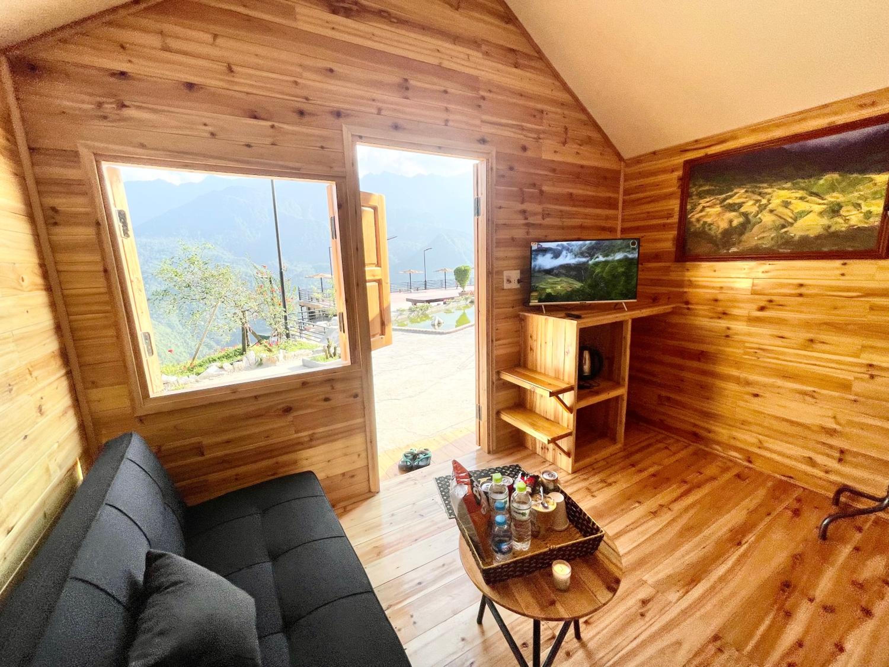 Triple Room with Mountain View
