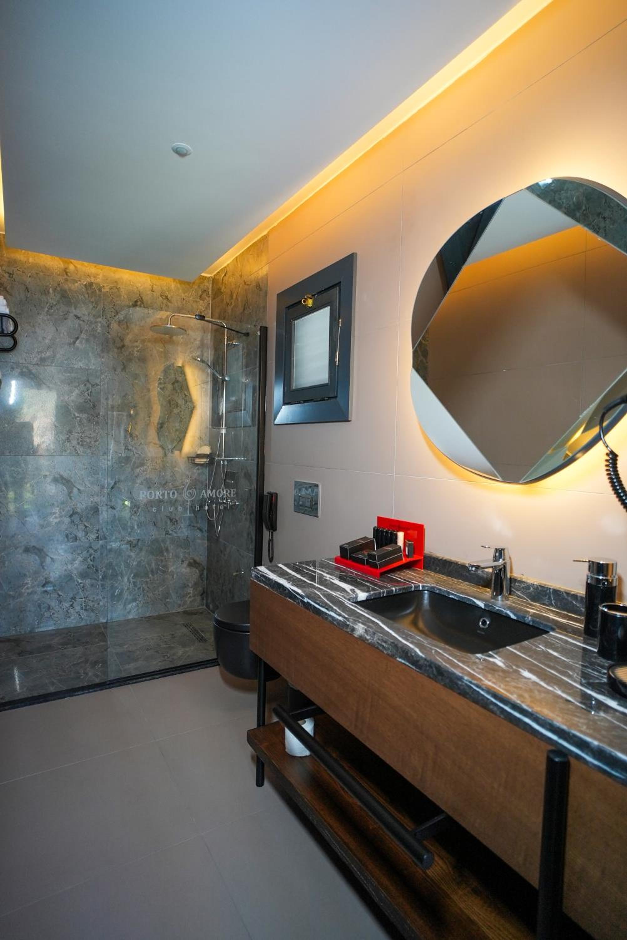 Eros Suite - Photo 2