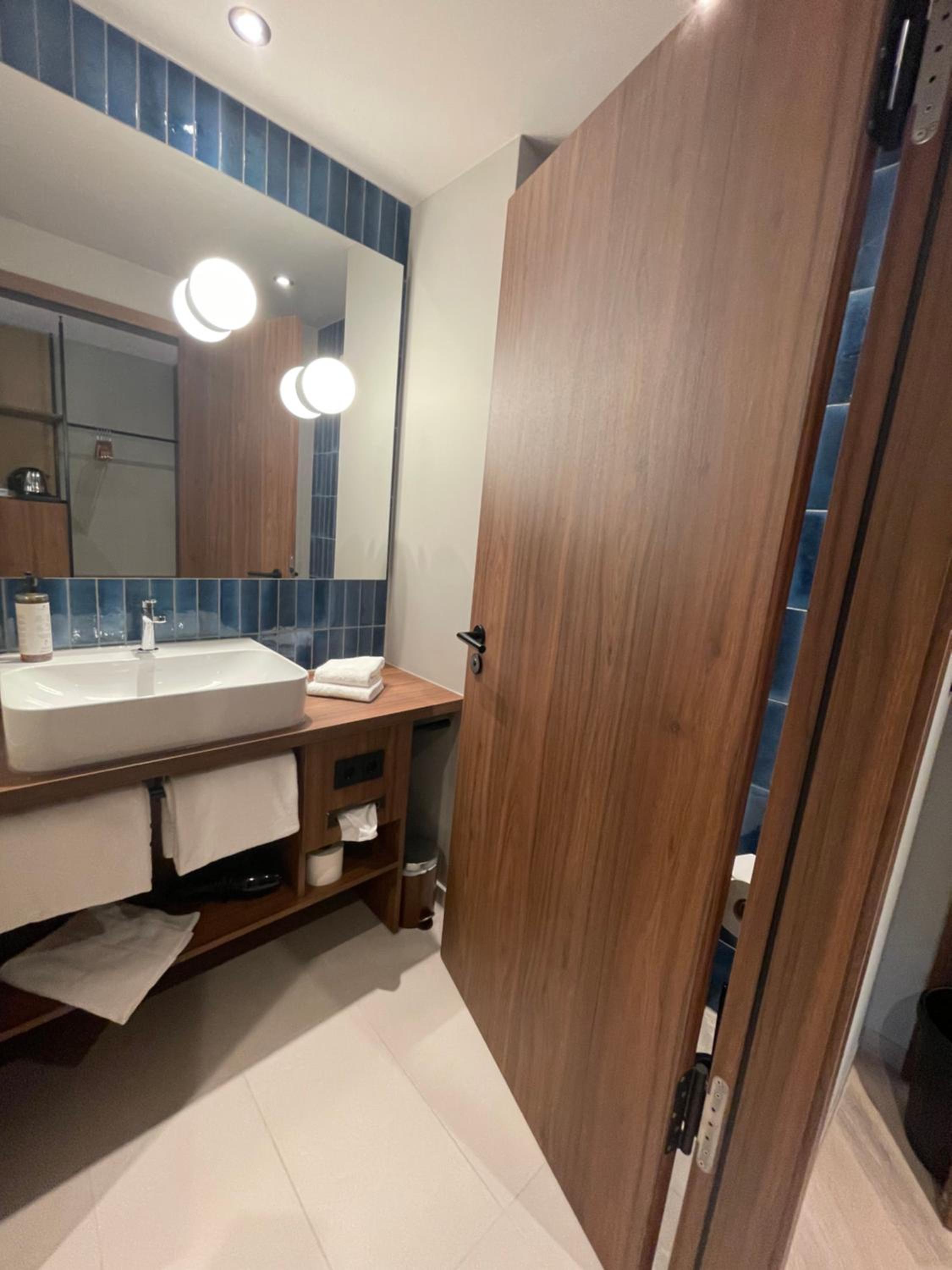 Economy Double or Twin Room photo 3