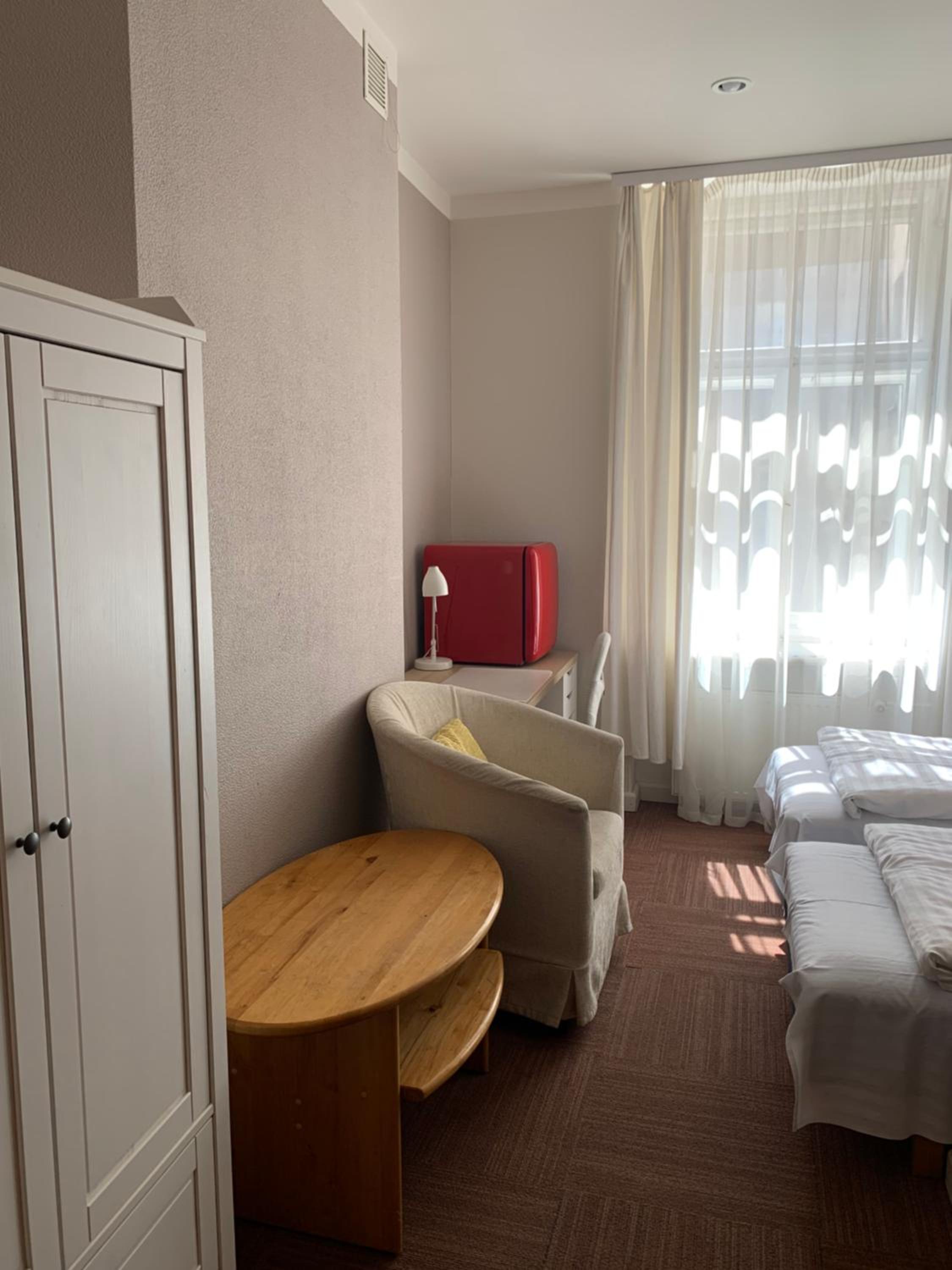 Small Twin Room photo 1