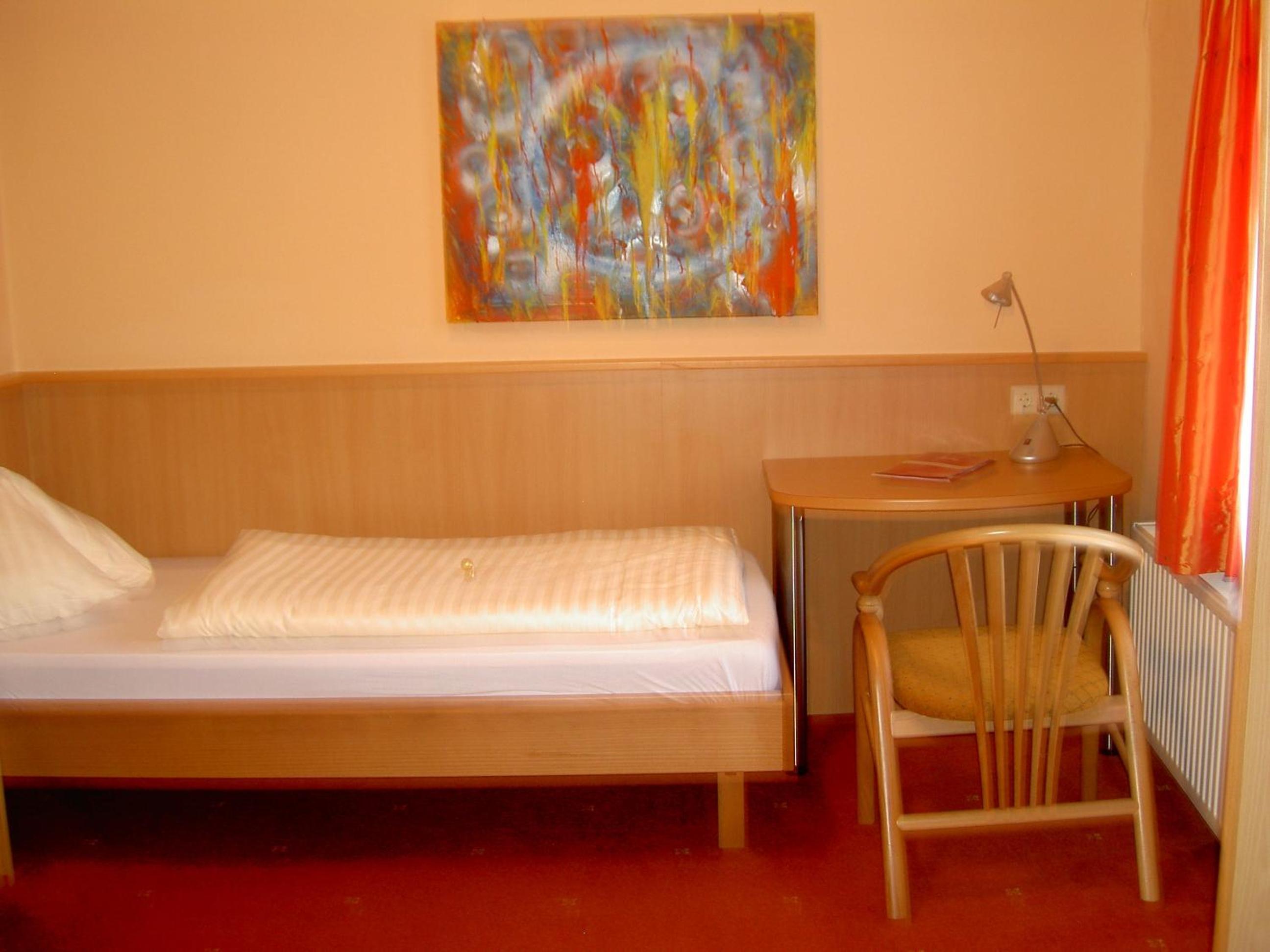 Classic Single Room