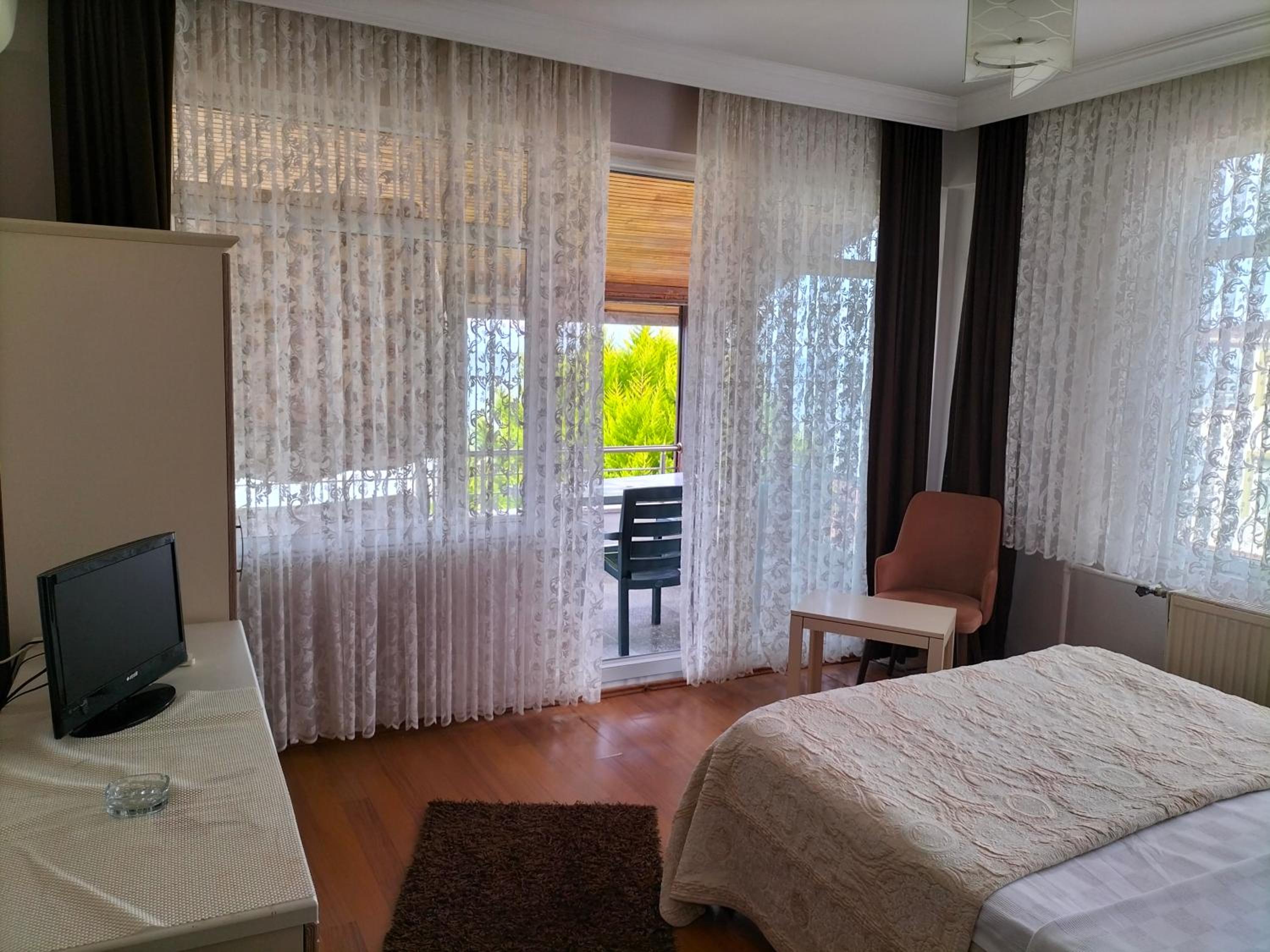 Deluxe Double Room With Sea View photo 3