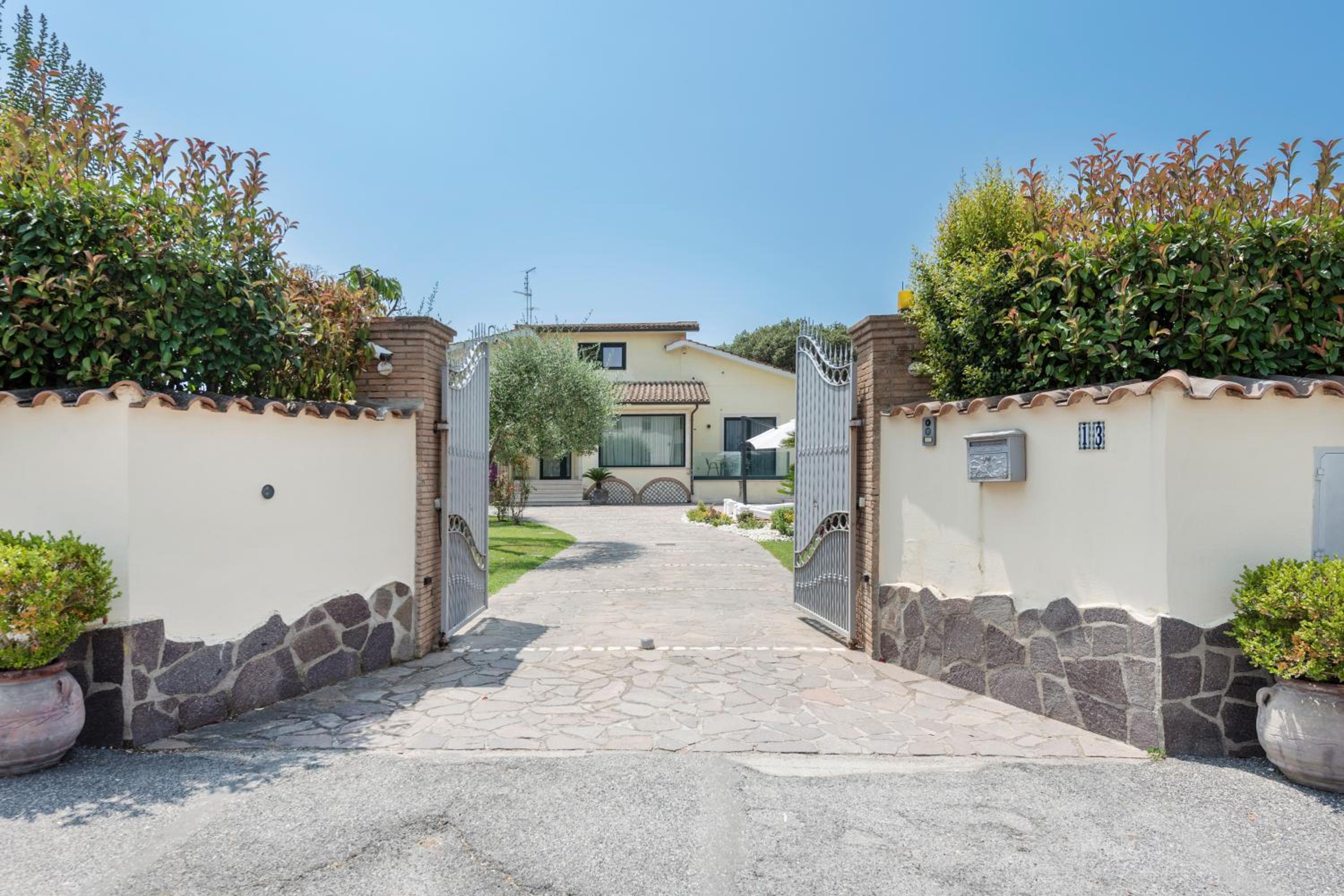 Two-Bedroom Villa - Photo 48