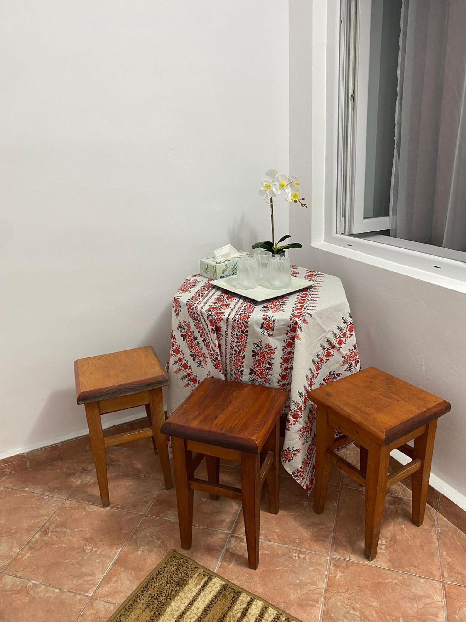 Triple Room with Private Bathroom - Photo 4