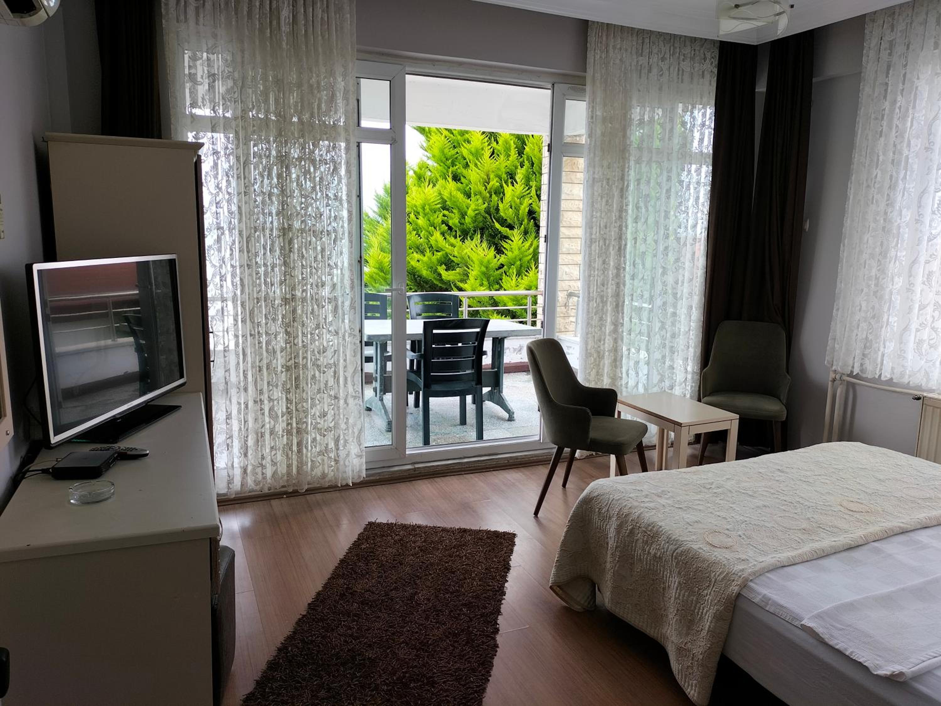 Deluxe Double Room With Balcony And Sea View photo 1