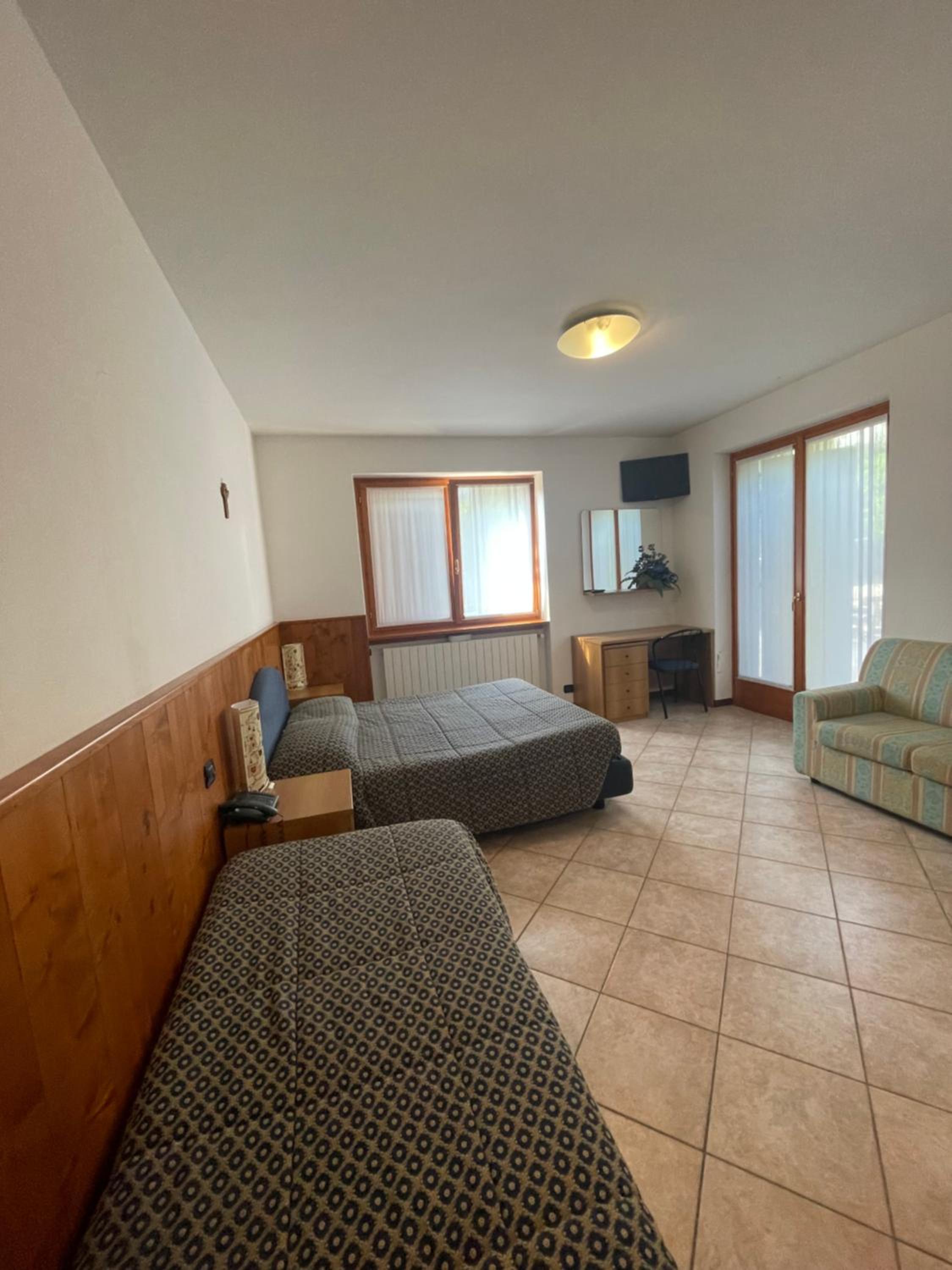 Family Room photo 3