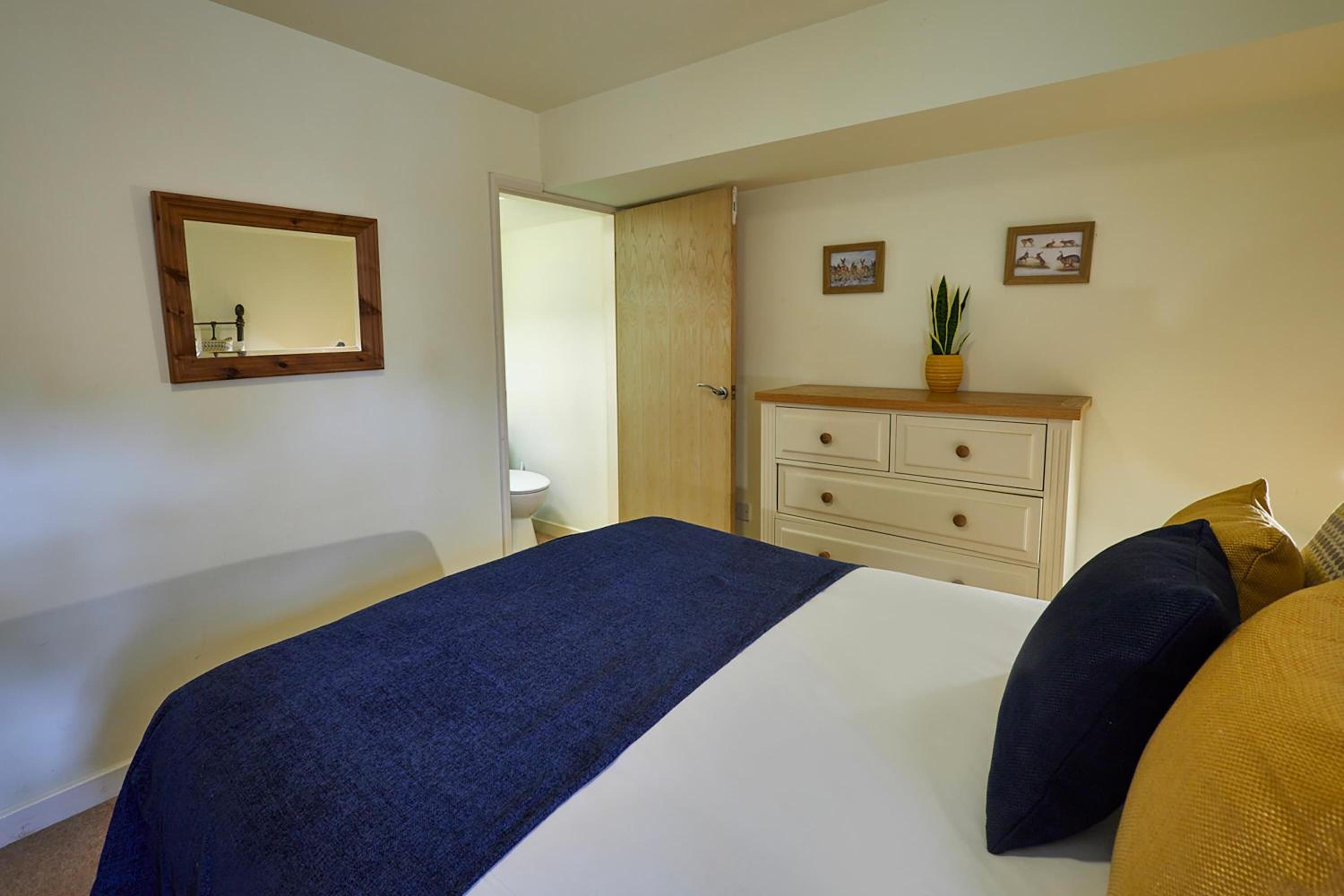 Two-Bedroom Apartment photo 3