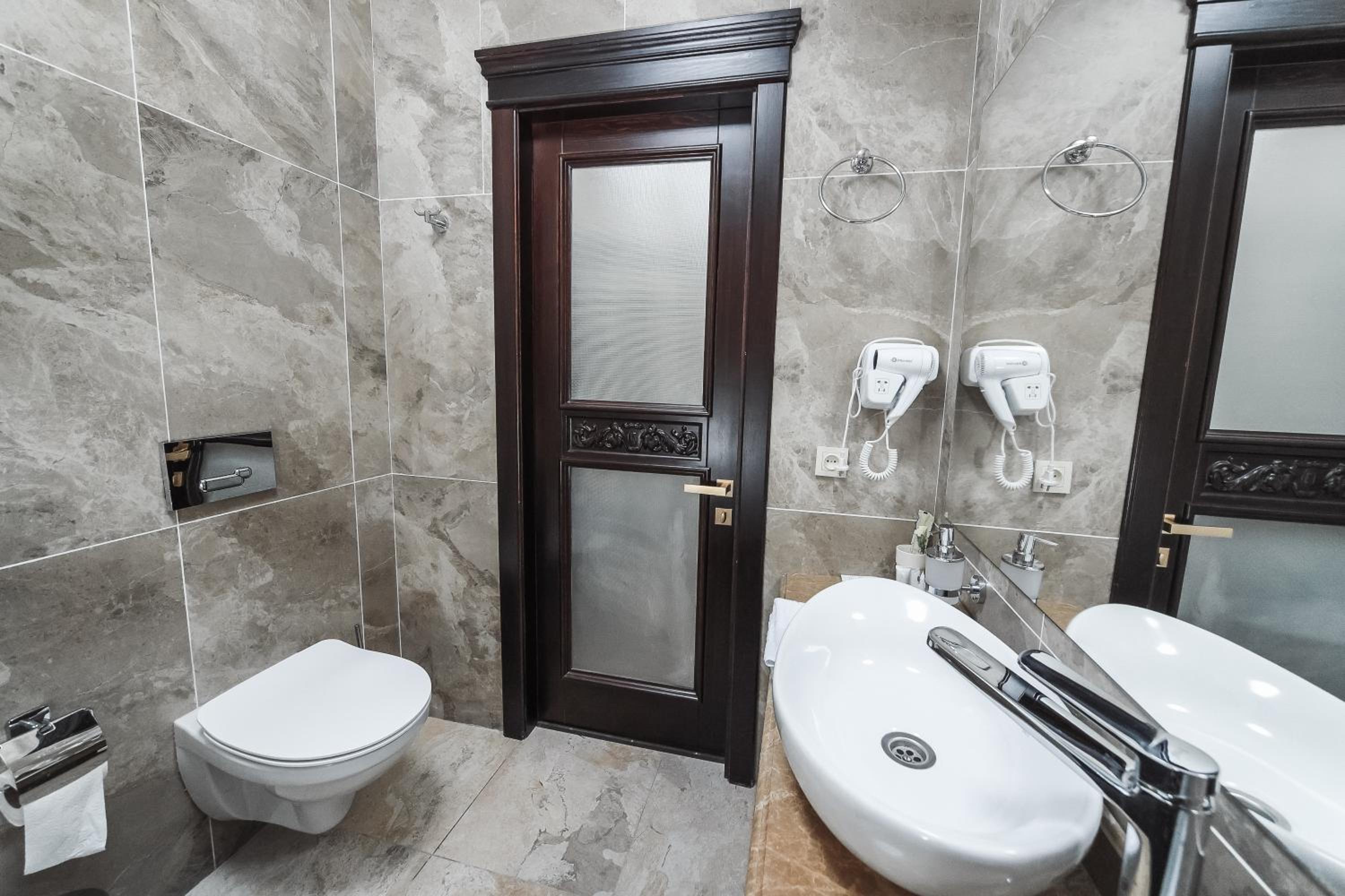 Large Double Room