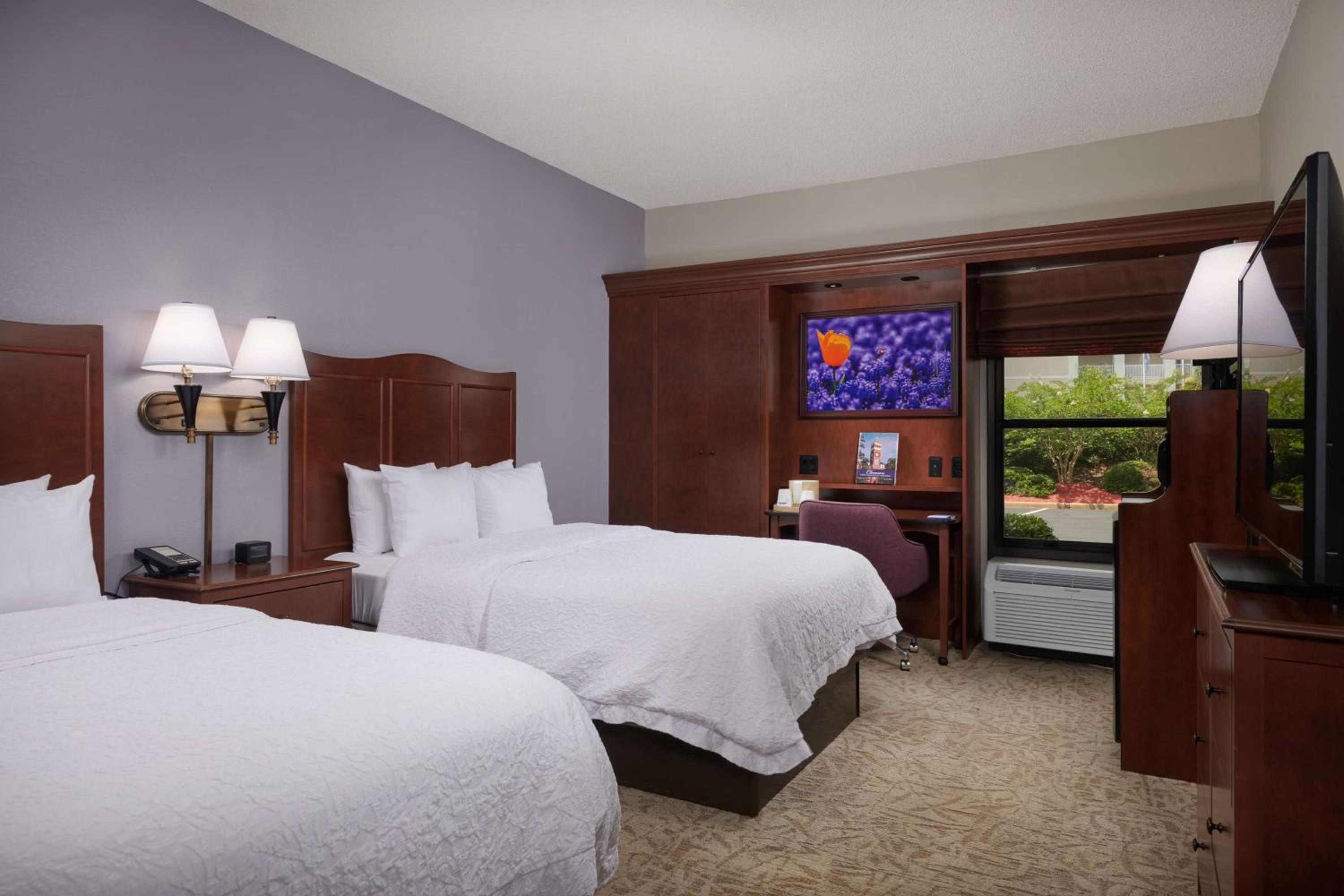 Double Room with Two Double Beds - Non-Smoking - Photo 3