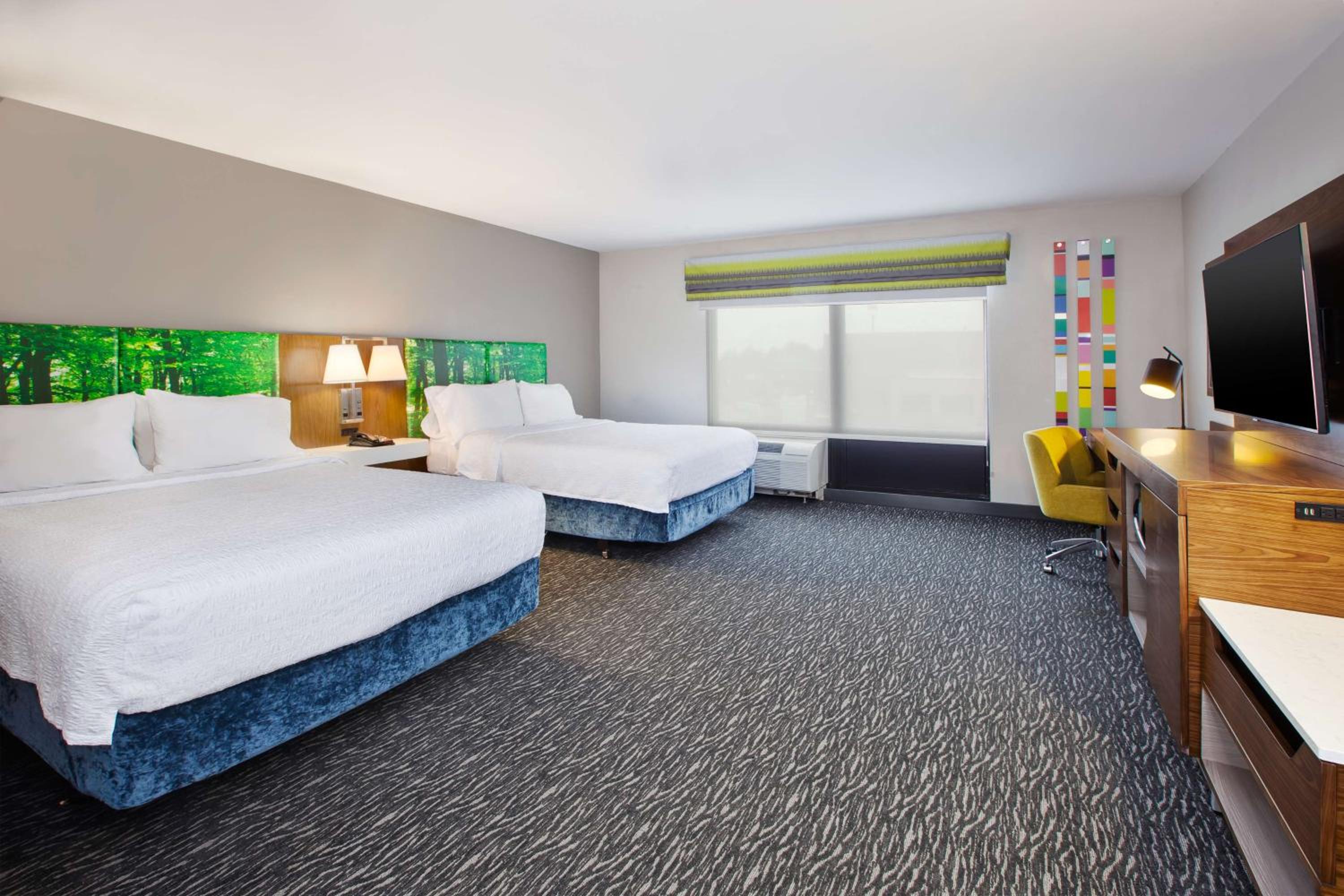 Queen Room with Two Queen Beds - Mobility and Hearing Access/Non-Smoking - Photo 1