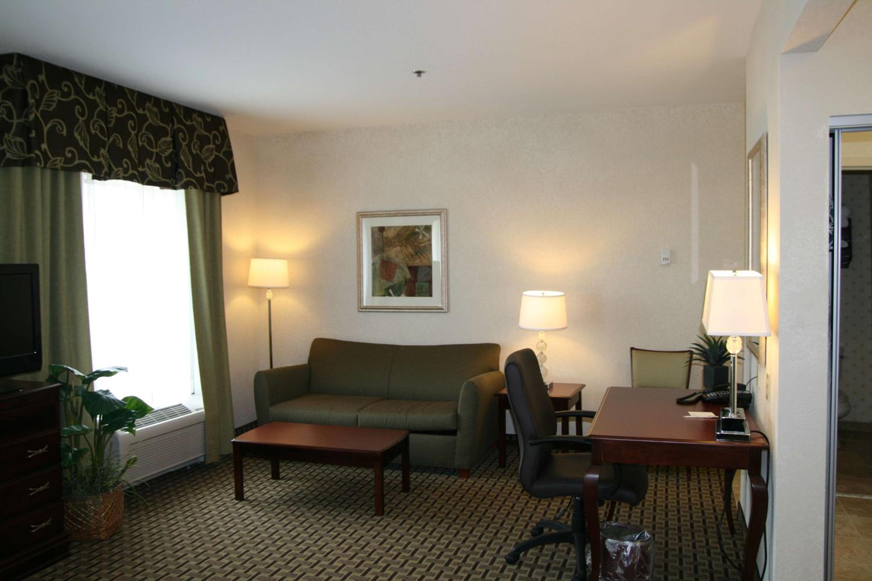 King Studio Suite - Non-Smoking - Photo 4