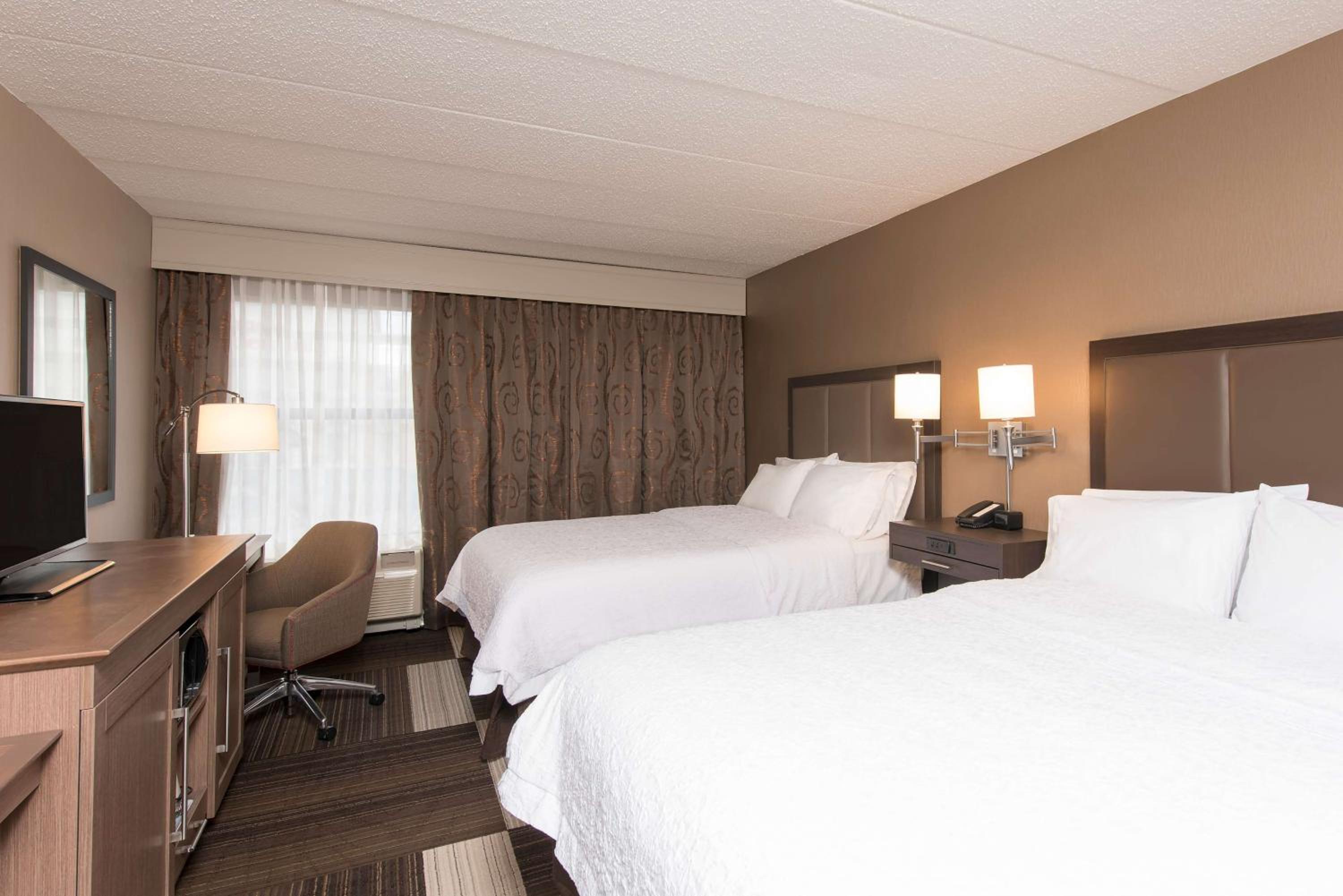 Queen Room with Two Queen Beds - Hearing Access/Non-Smoking - Photo 1