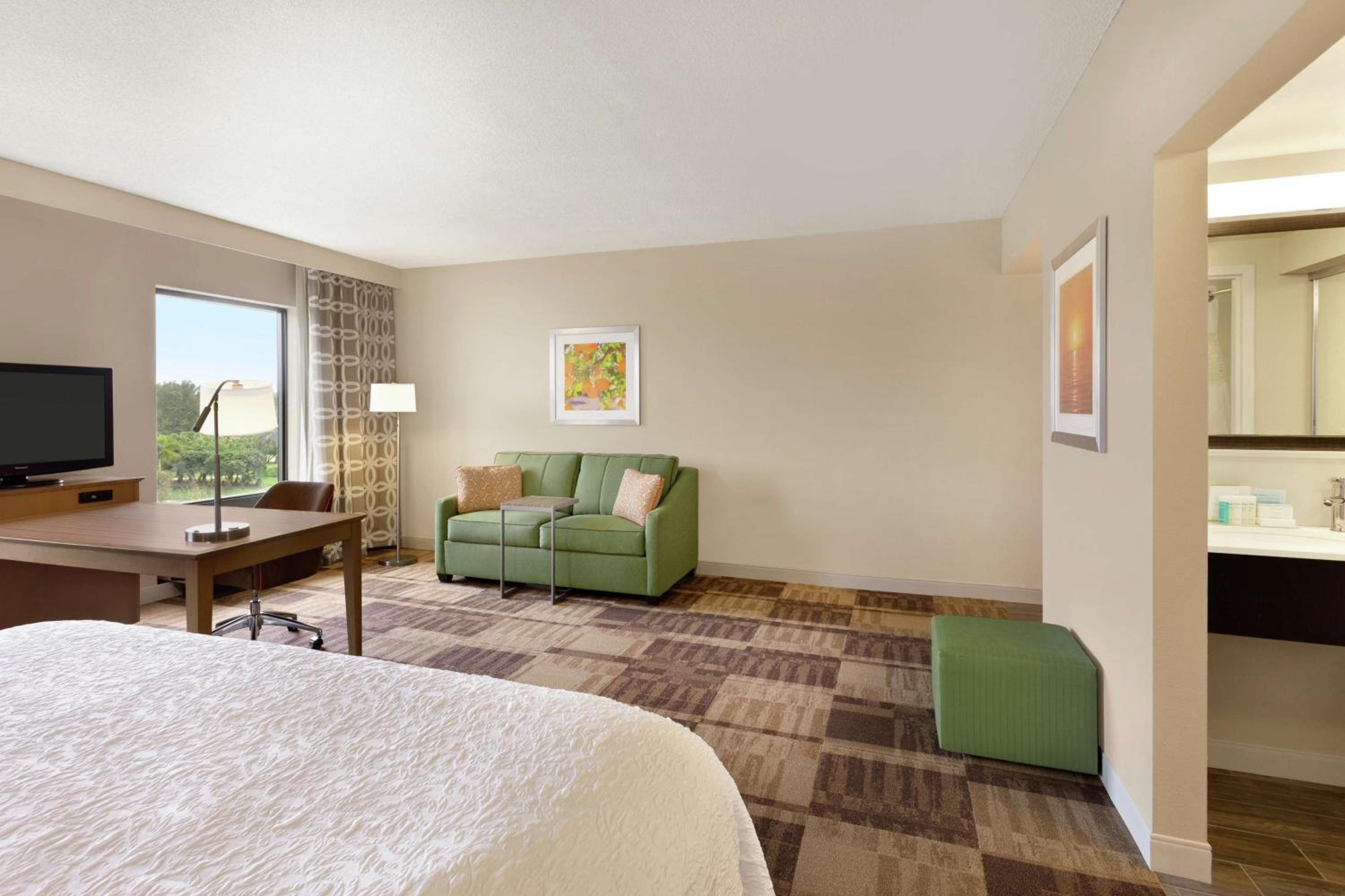 King Studio Suite - Non-Smoking - Photo 1