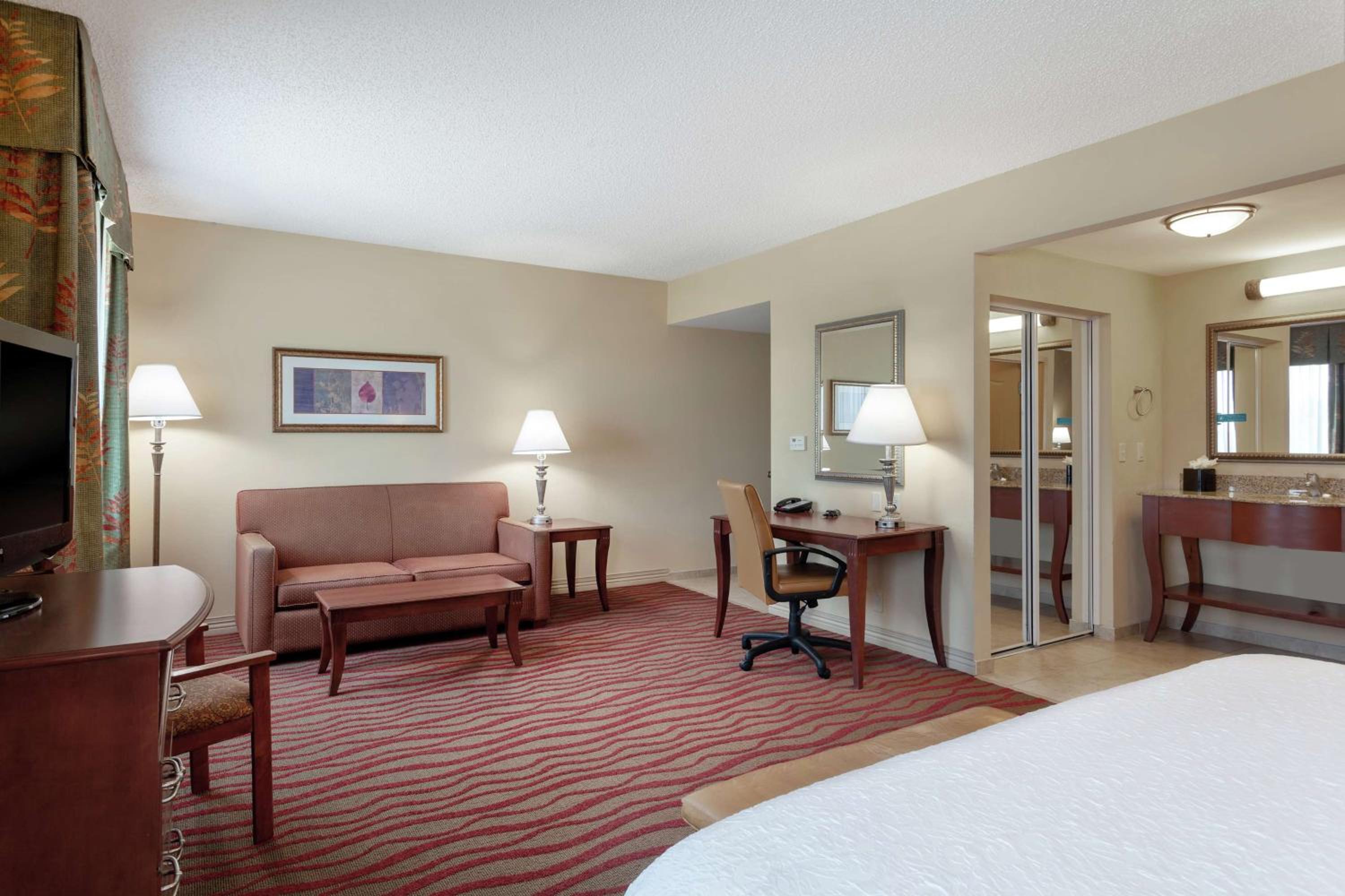 King Studio Suite - Non-Smoking - Photo 1