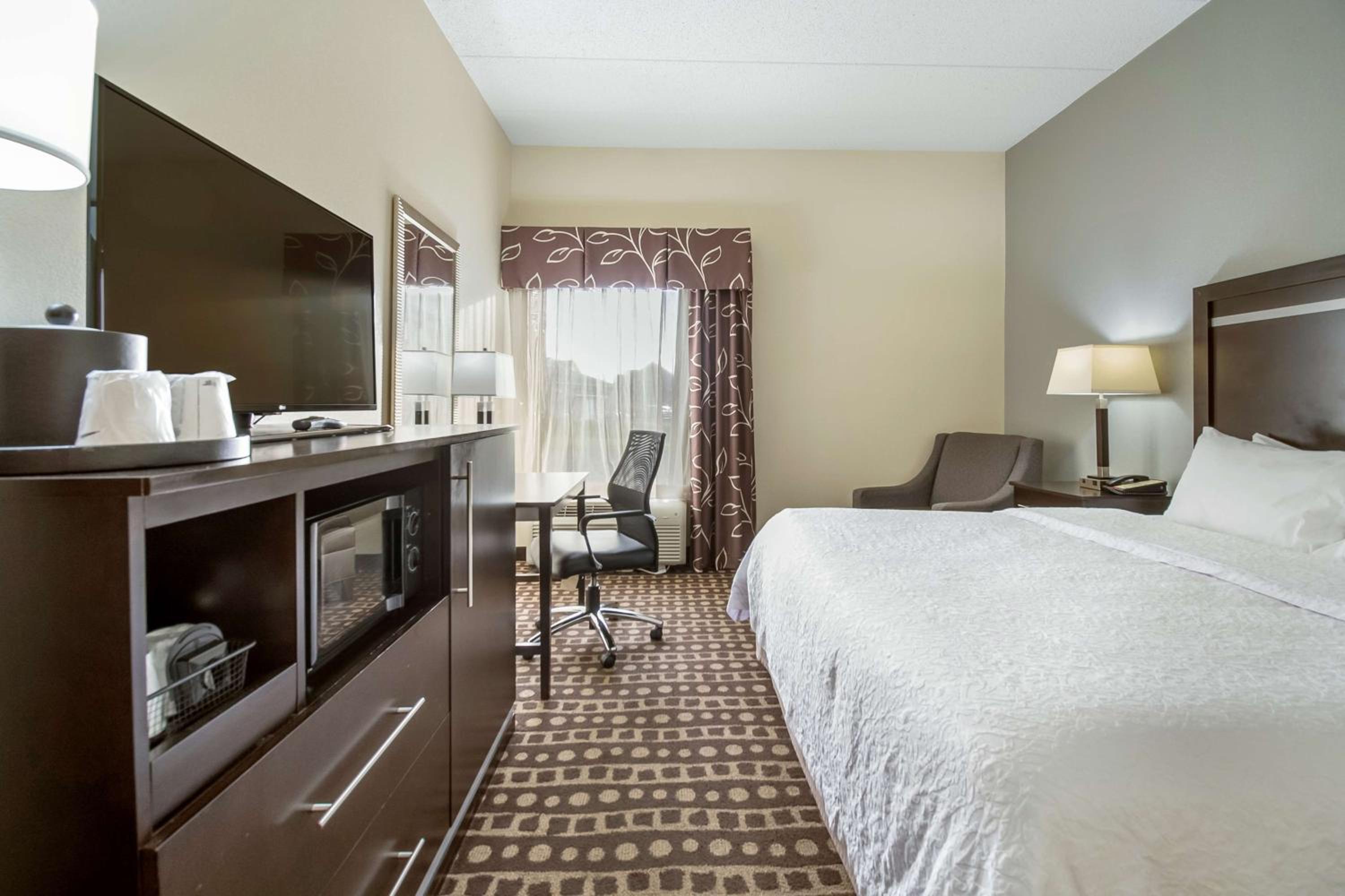 King Room - Mobility Access/Non-Smoking - Photo 2