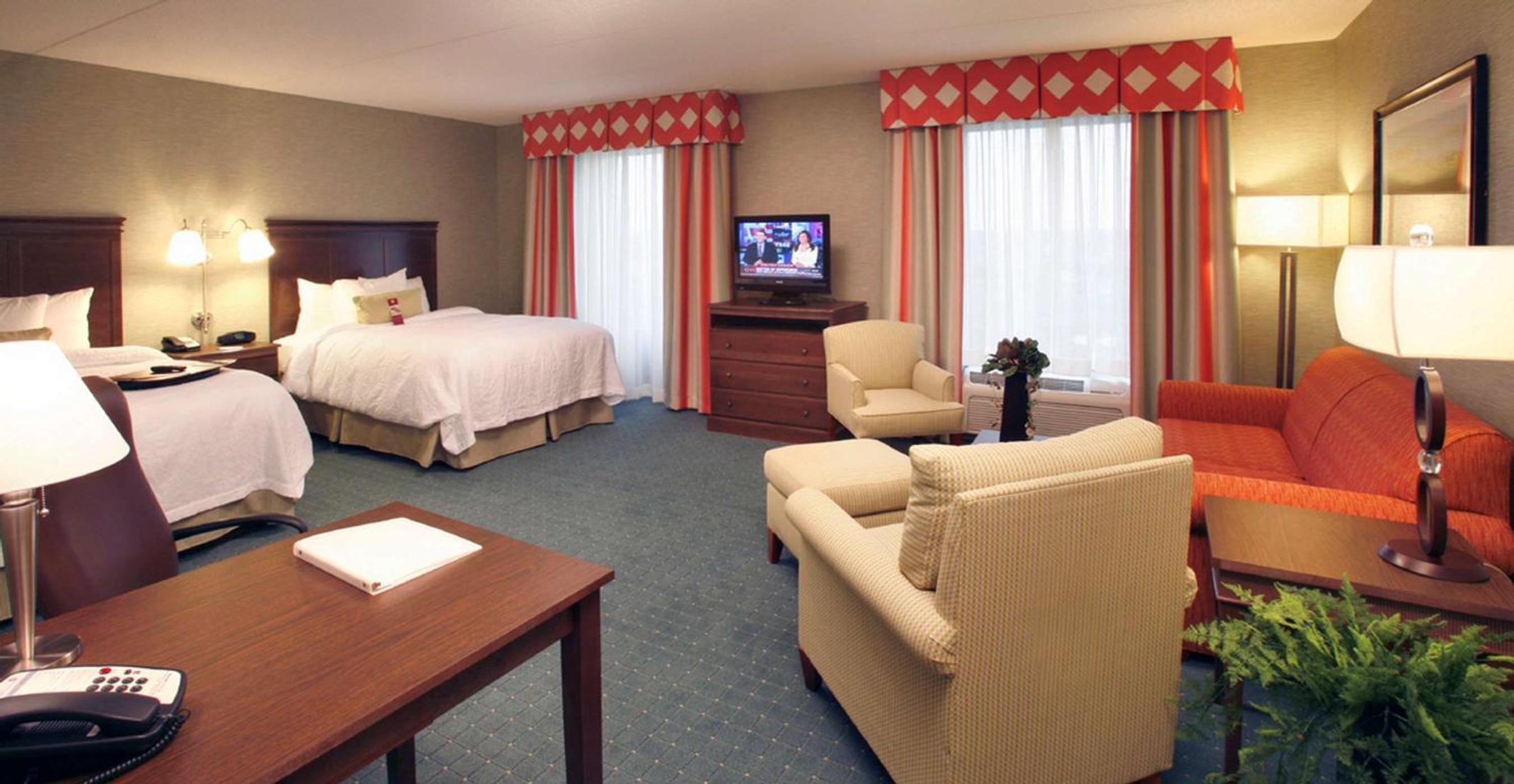 Queen Studio Suite with Two Queen Beds and Sofa Bed - Non-Smoking - Photo 1