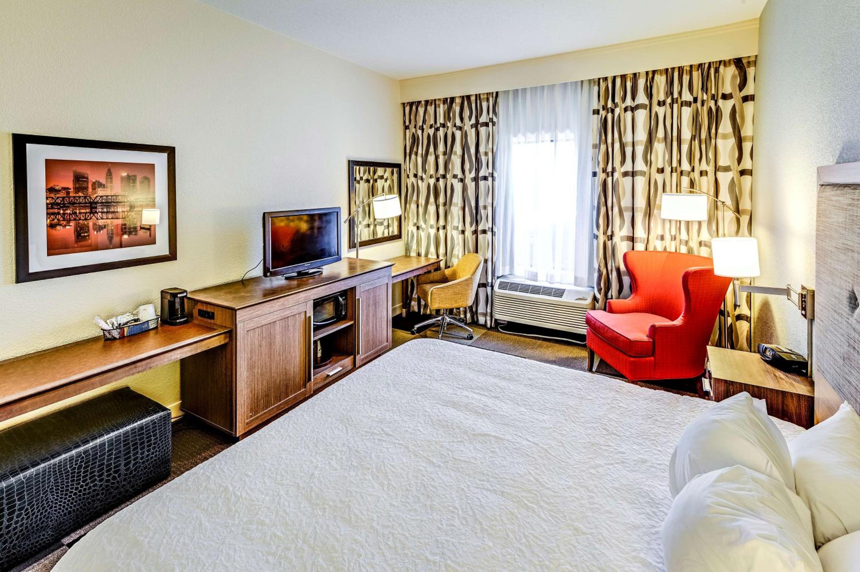 King Room - Mobility Access/Non-Smoking - Photo 3