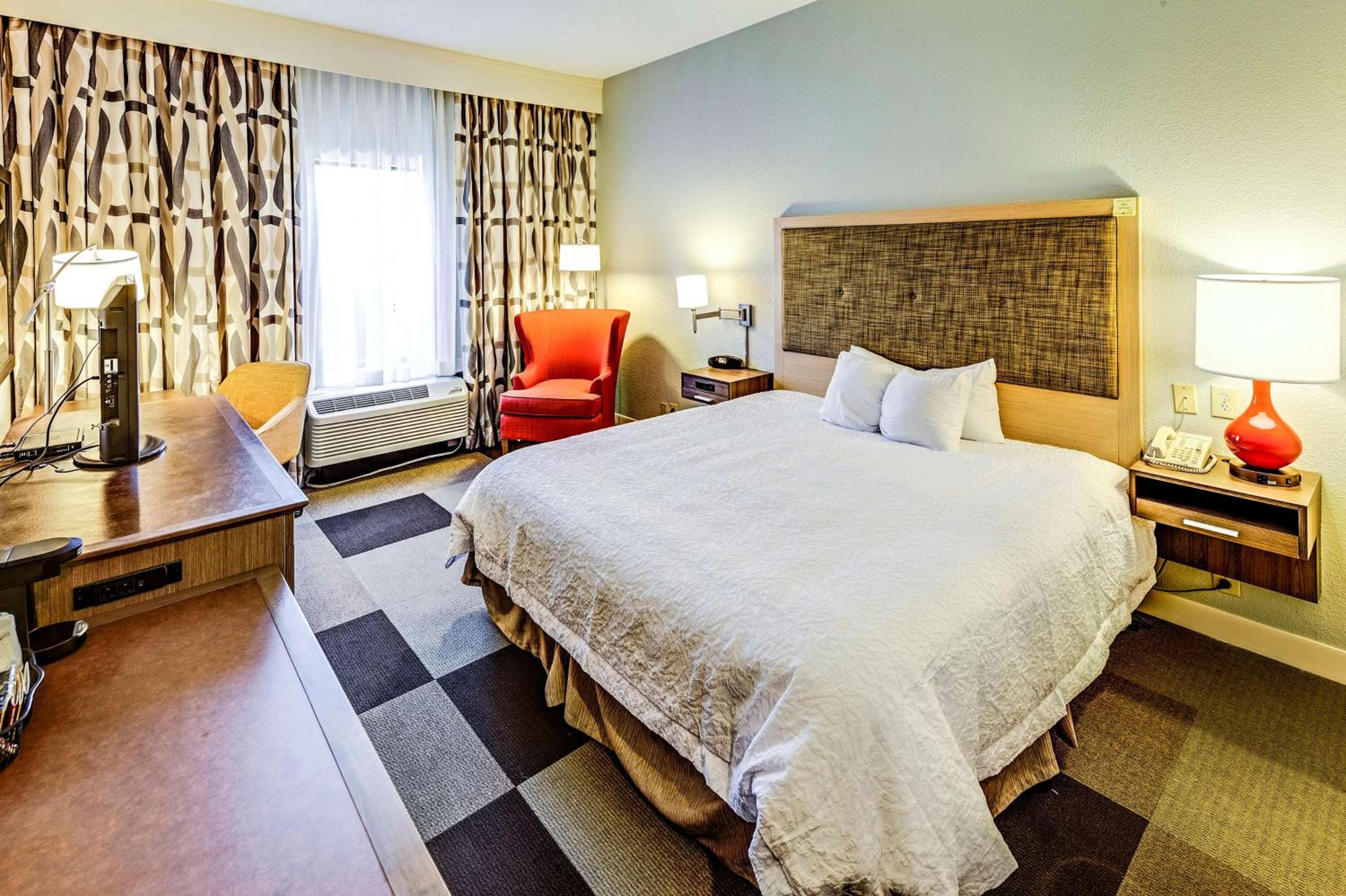 King Room - Mobility Access/Non-Smoking - Photo 4