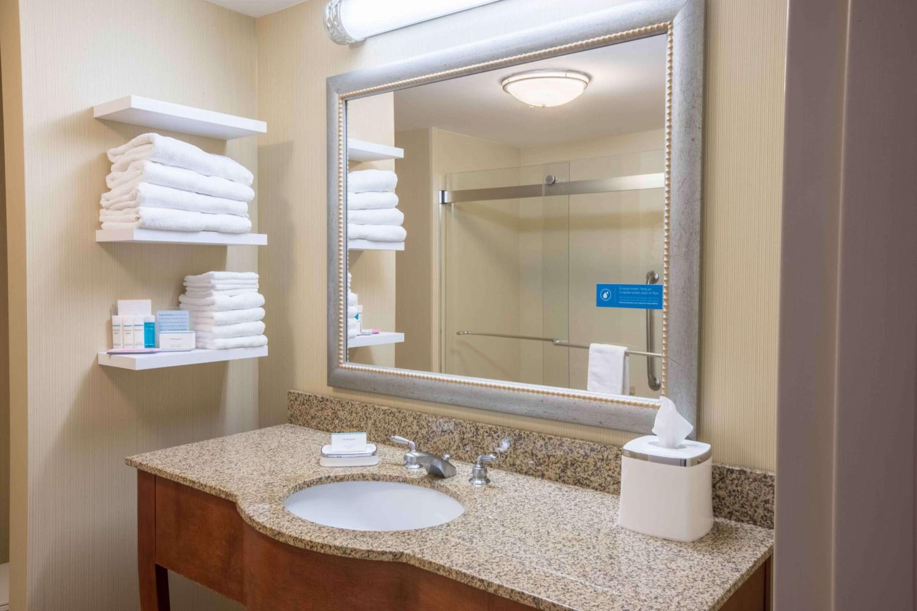 King room with Shower - Photo 4