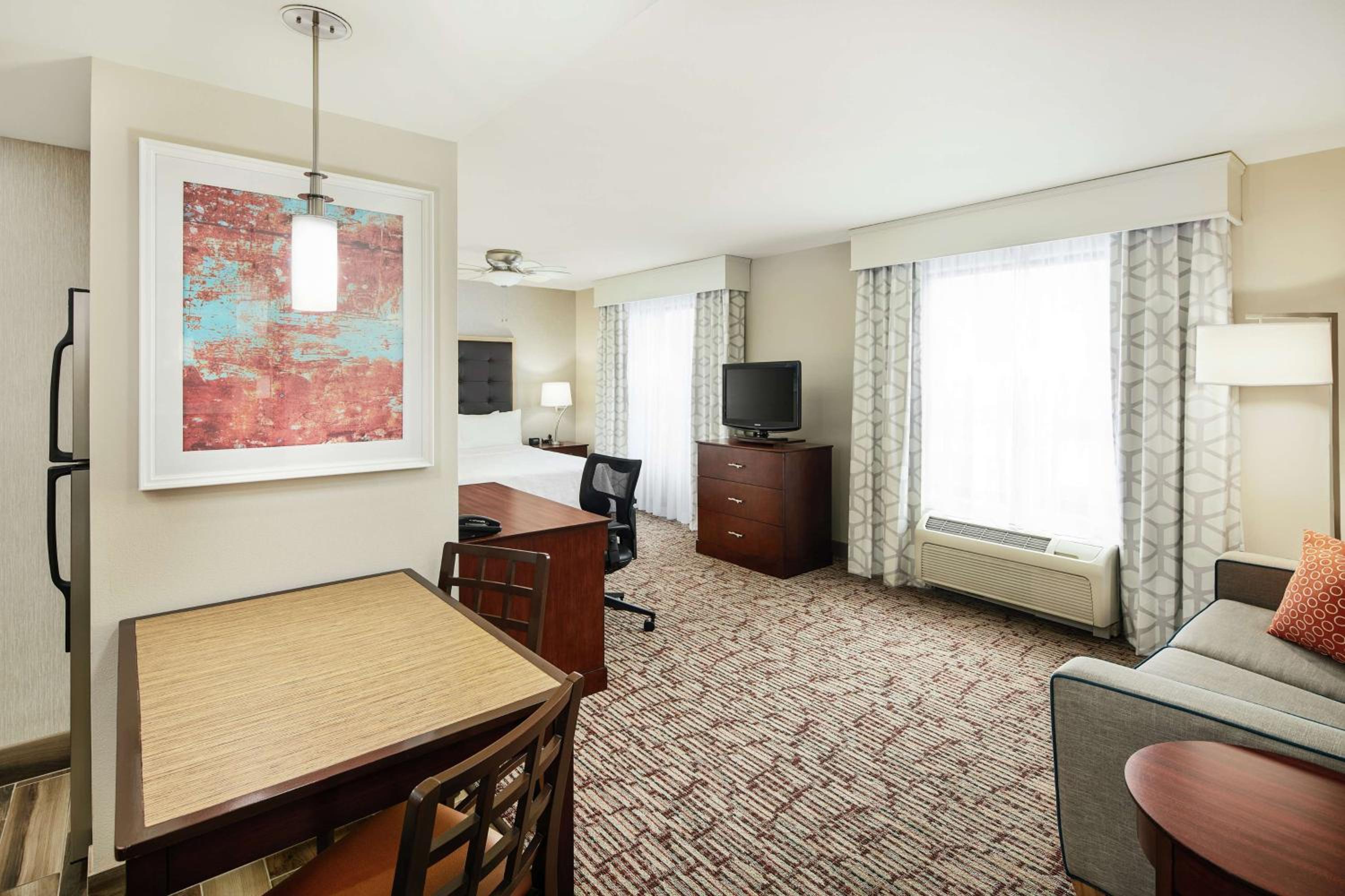 King Studio Suite - Non-Smoking - Photo 2