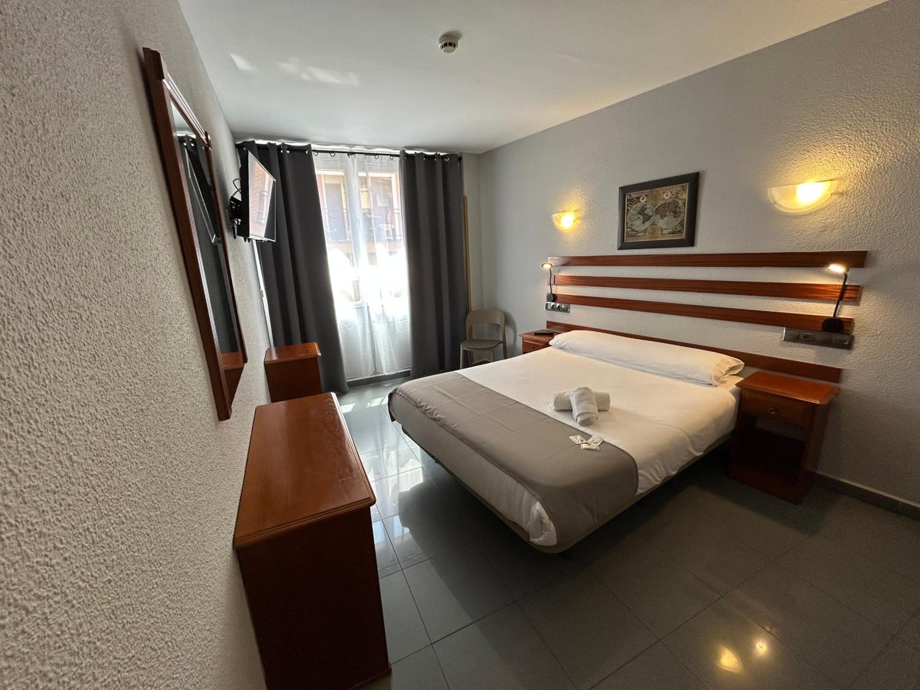 Double or Twin Room photo 2