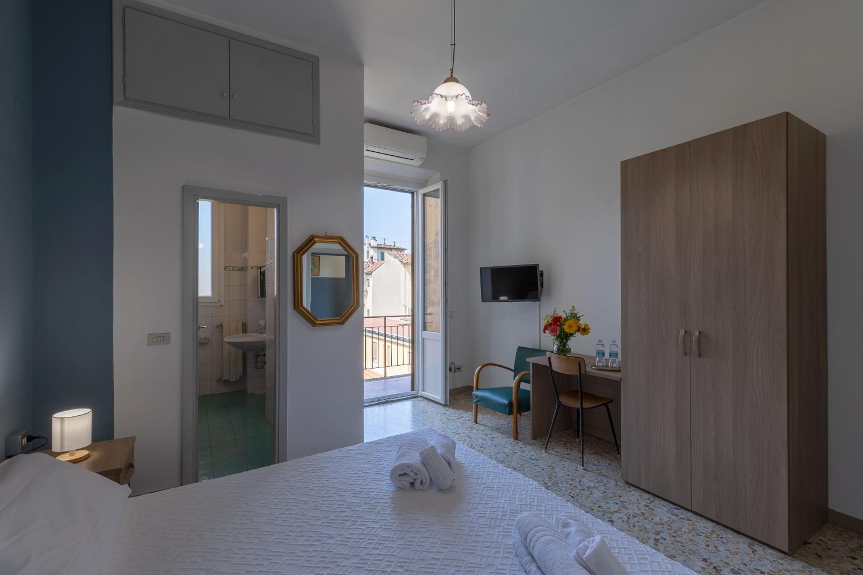 Double or Twin Room with Balcony photo 1