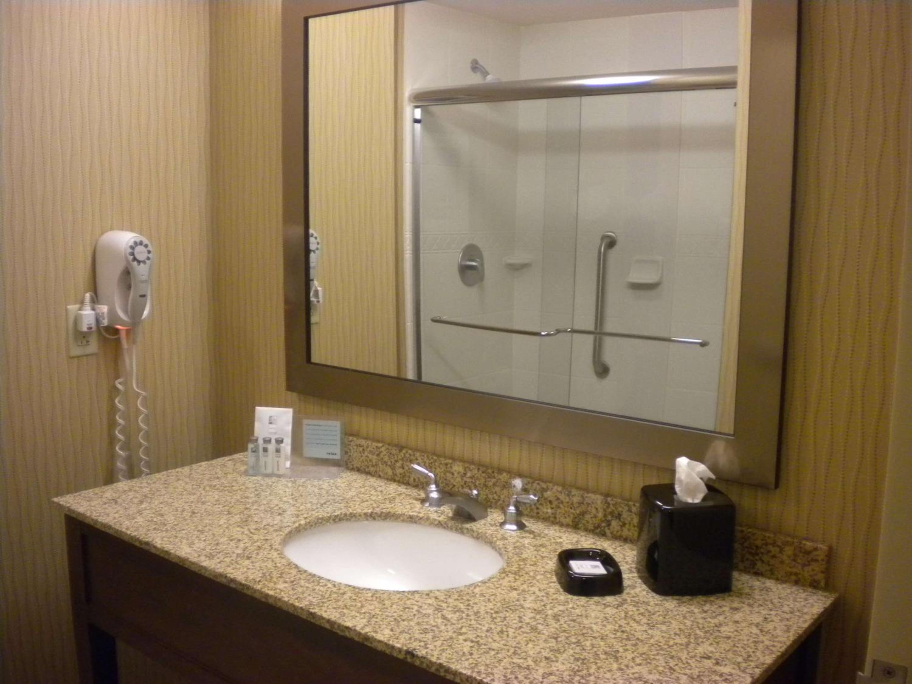 King Room - Non-Smoking - Photo 2