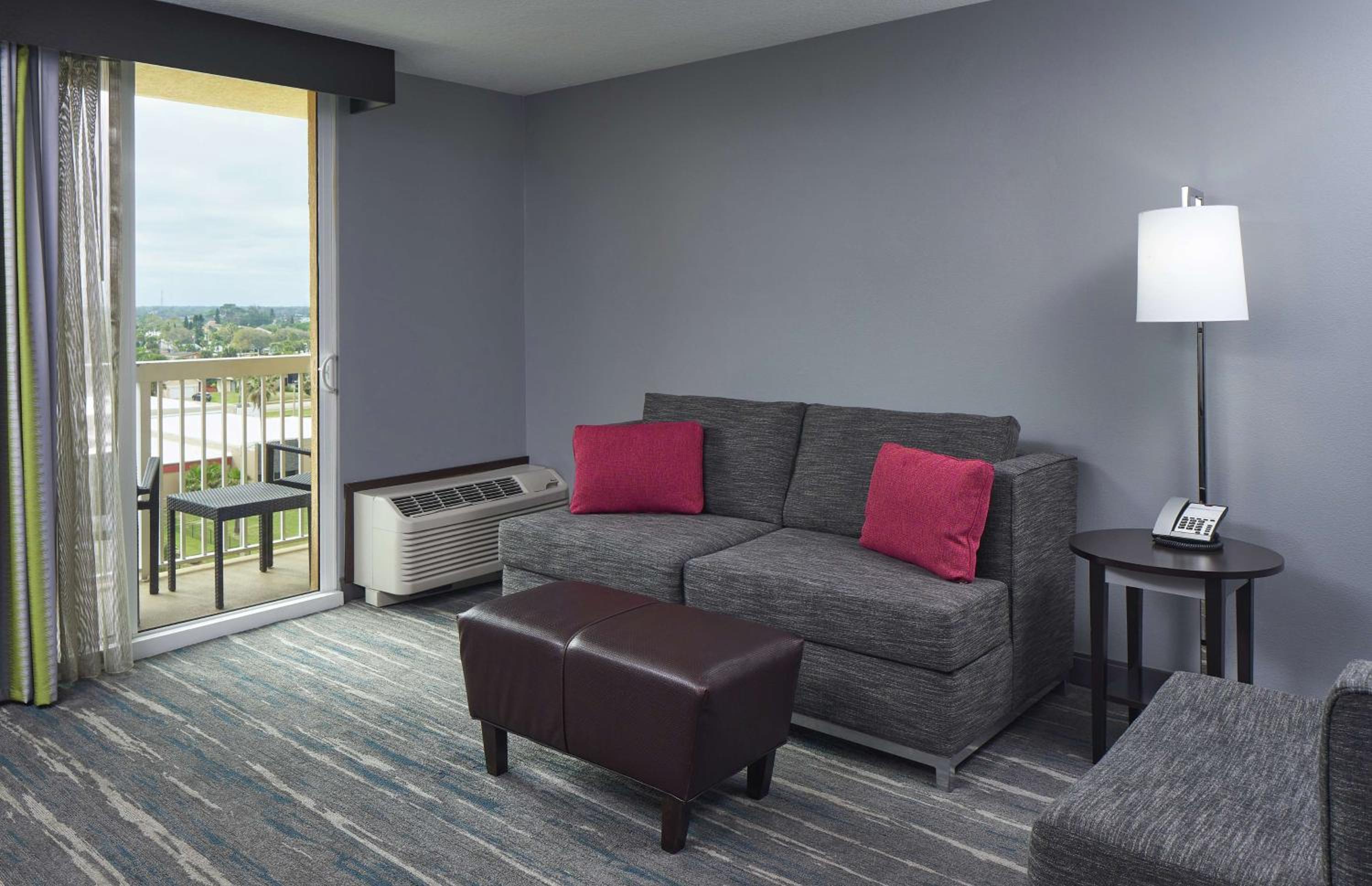 Queen Room - City View - Photo 6