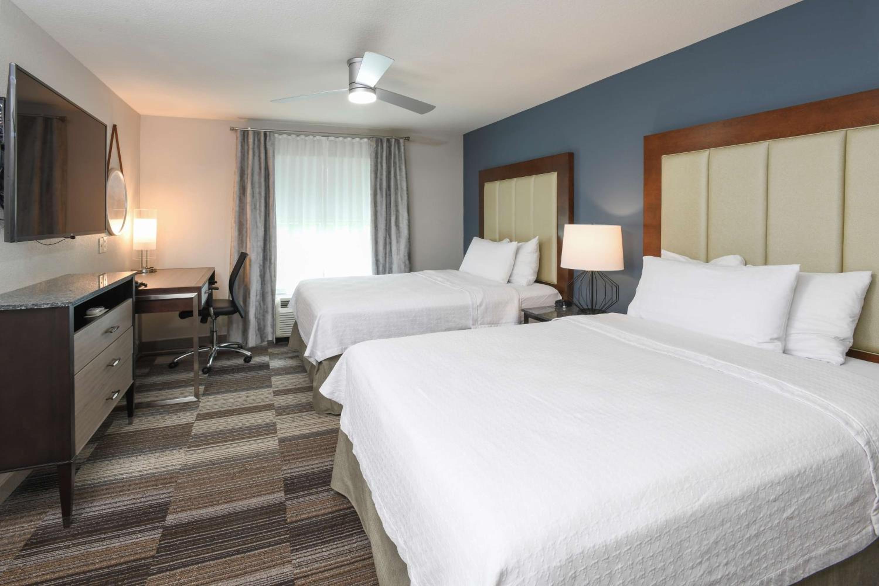 Two-Bedroom Suite - Non-Smoking - Photo 4