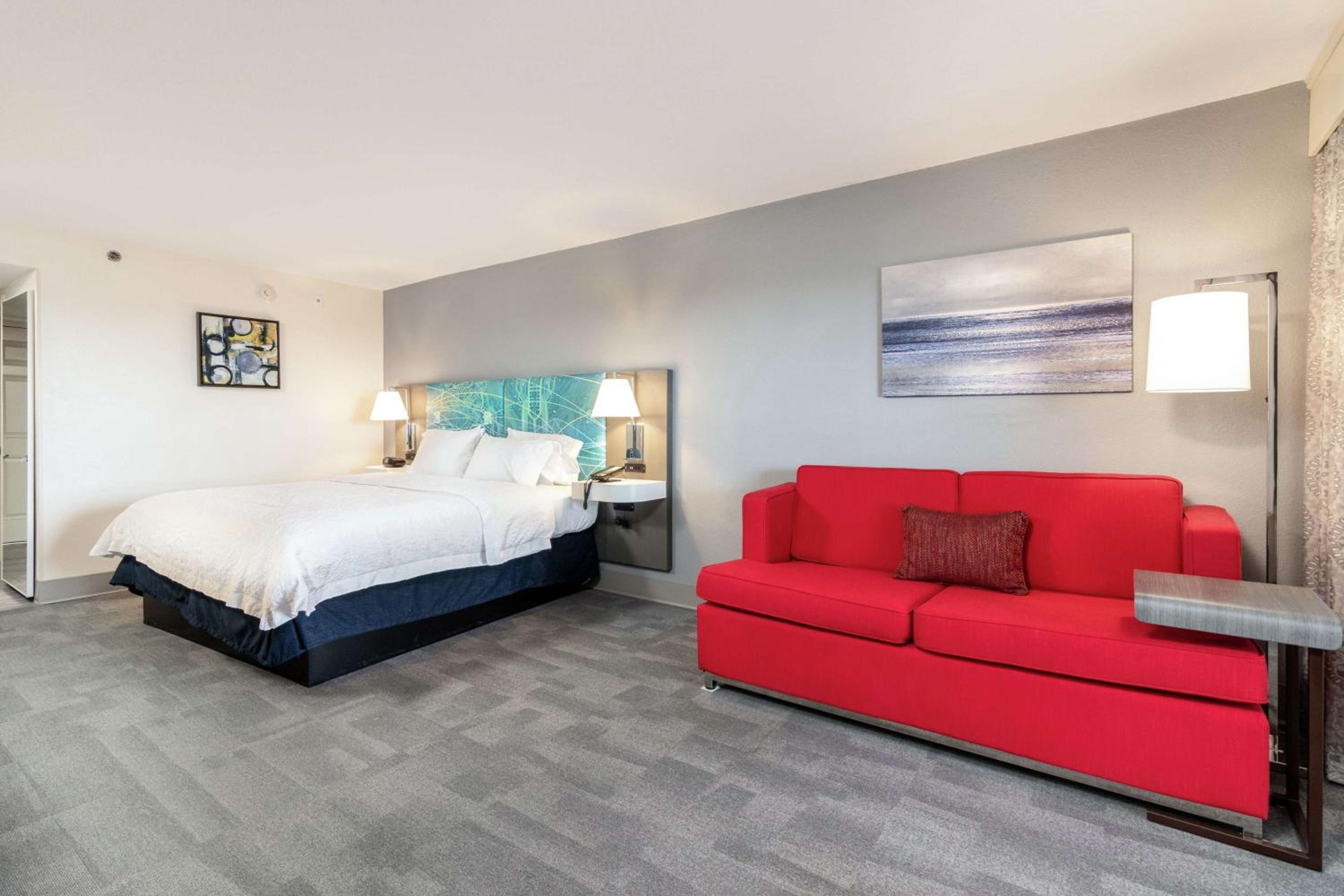 Oceanfront King Room - Photo 7