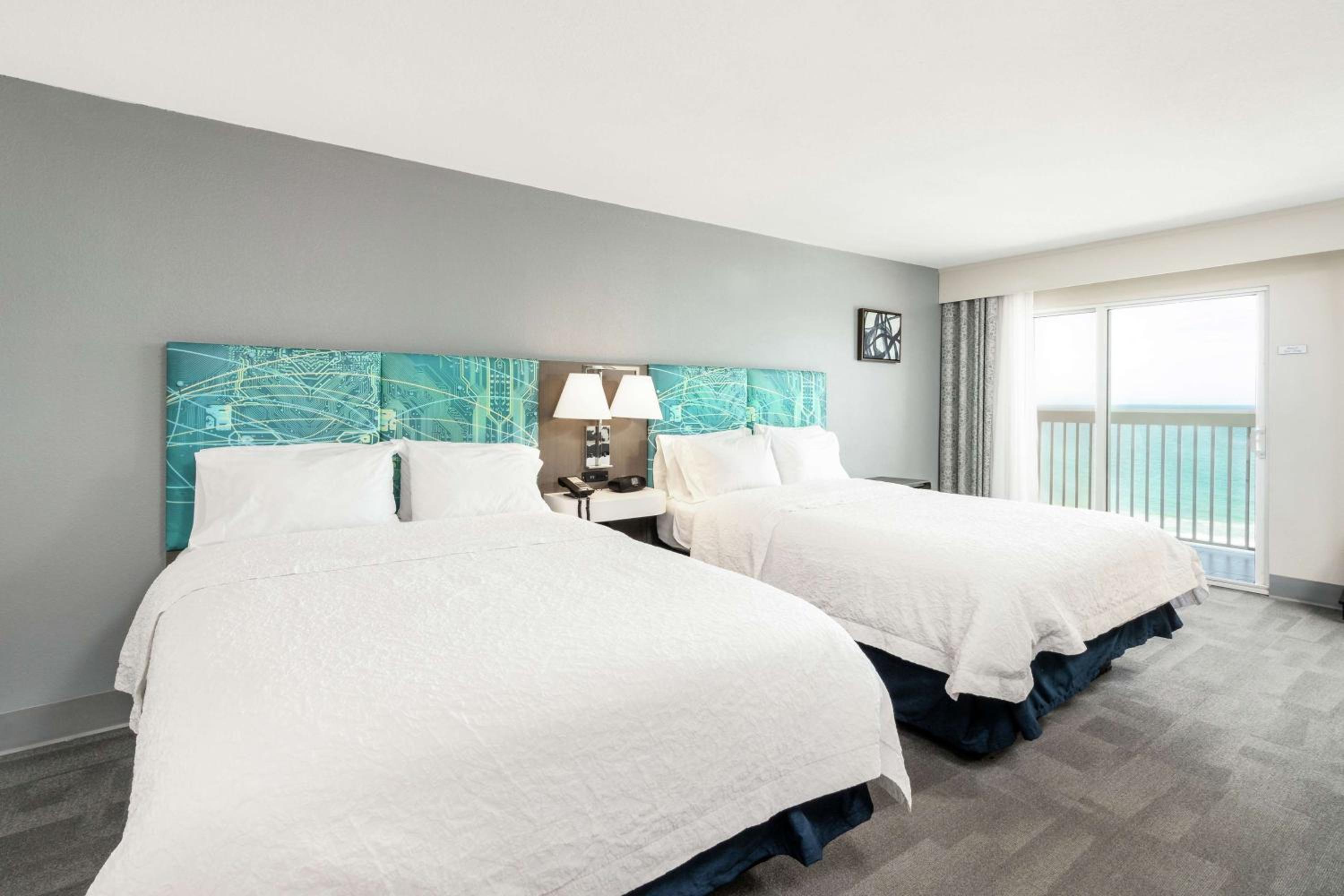 Oceanfront Queen Room - Non-Smoking - Photo 4